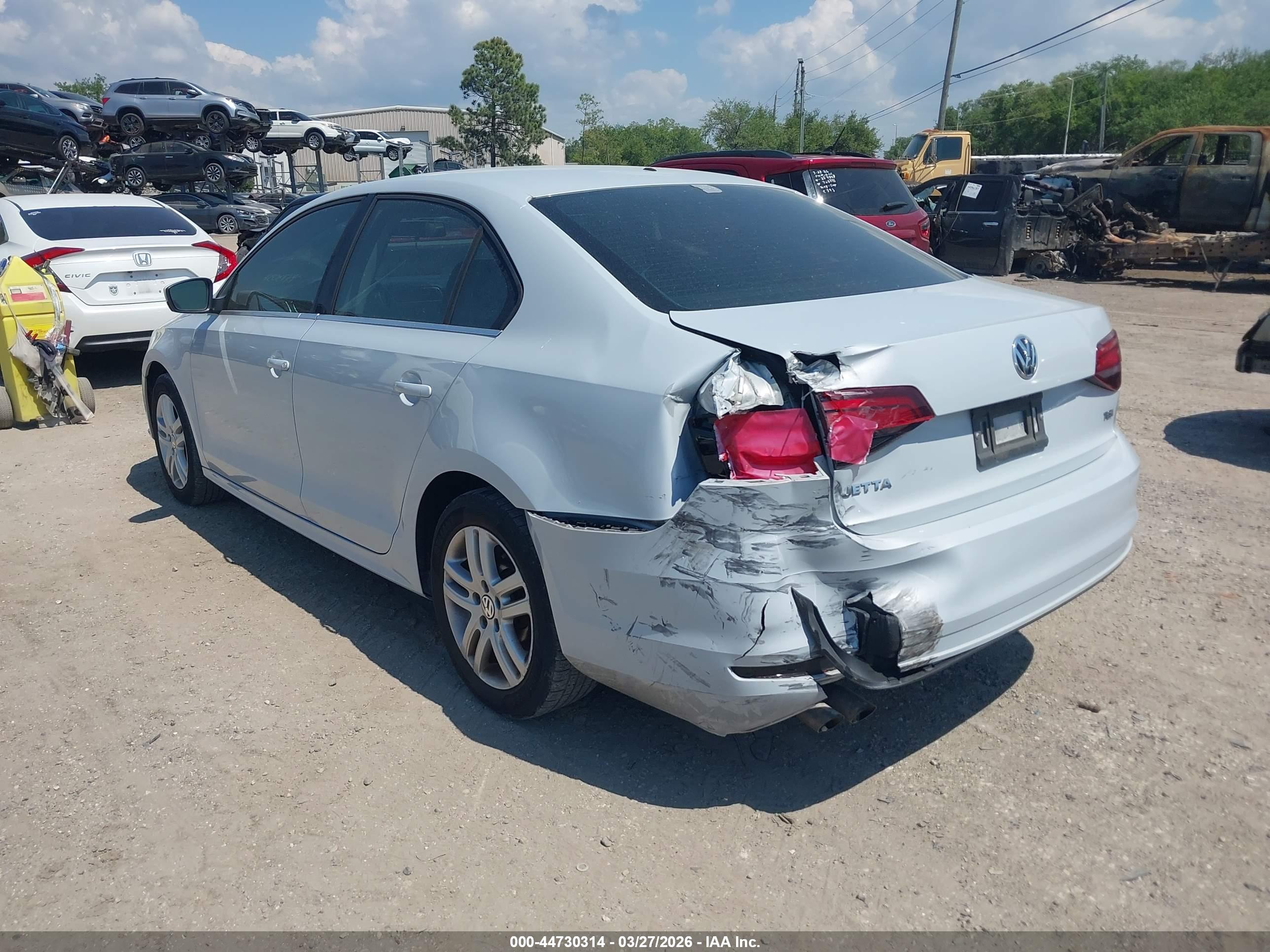 VOLKSWAGEN JETTA image 3