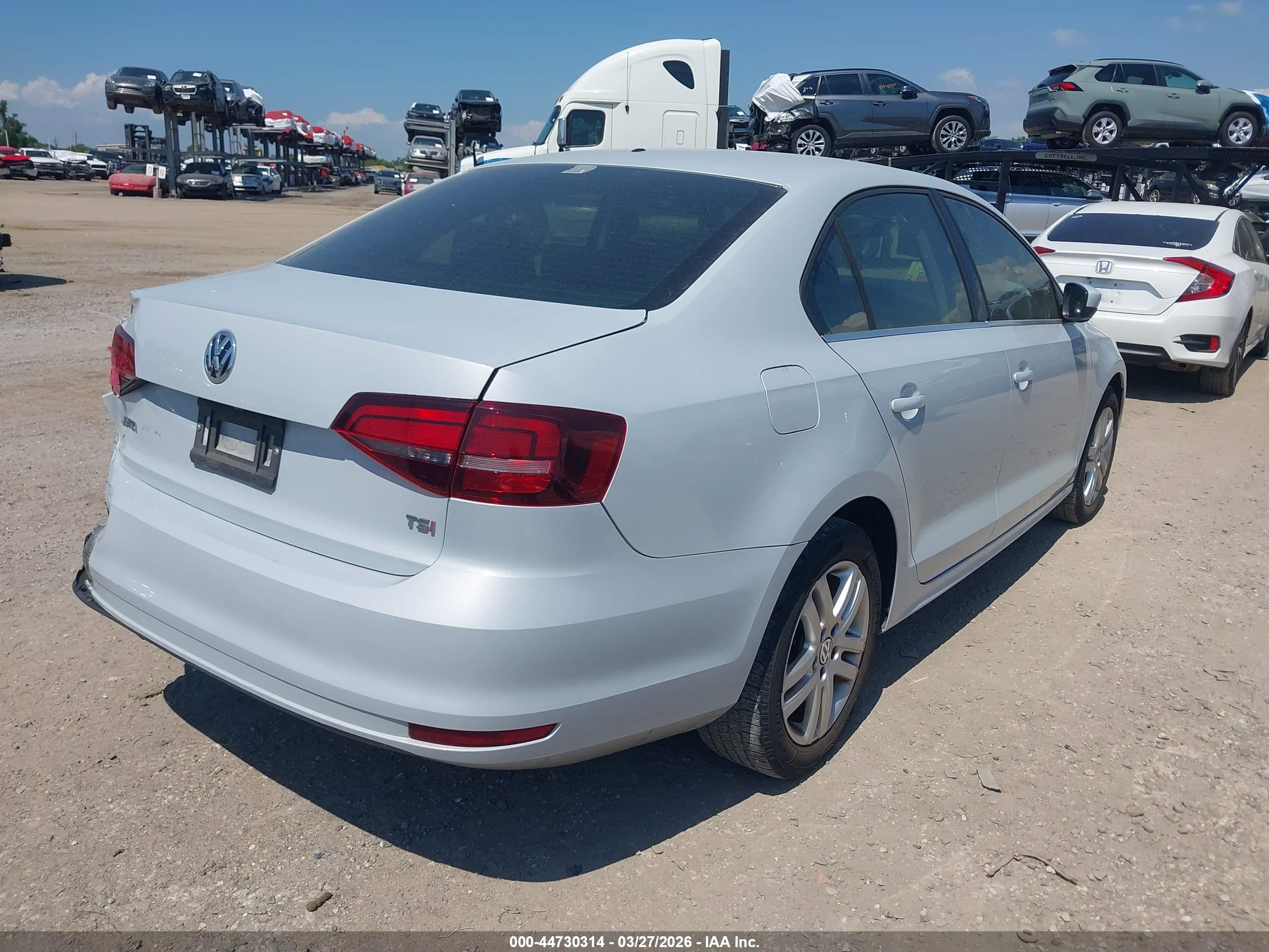 VOLKSWAGEN JETTA image 4