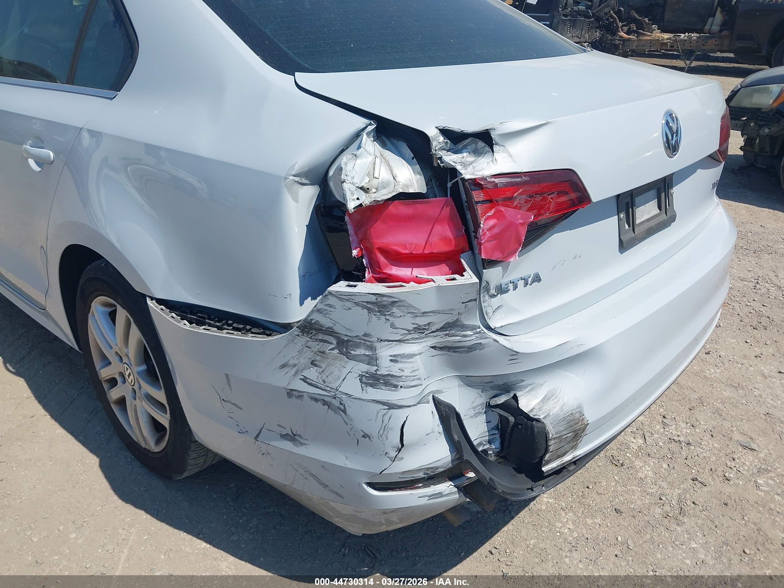 VOLKSWAGEN JETTA image 6