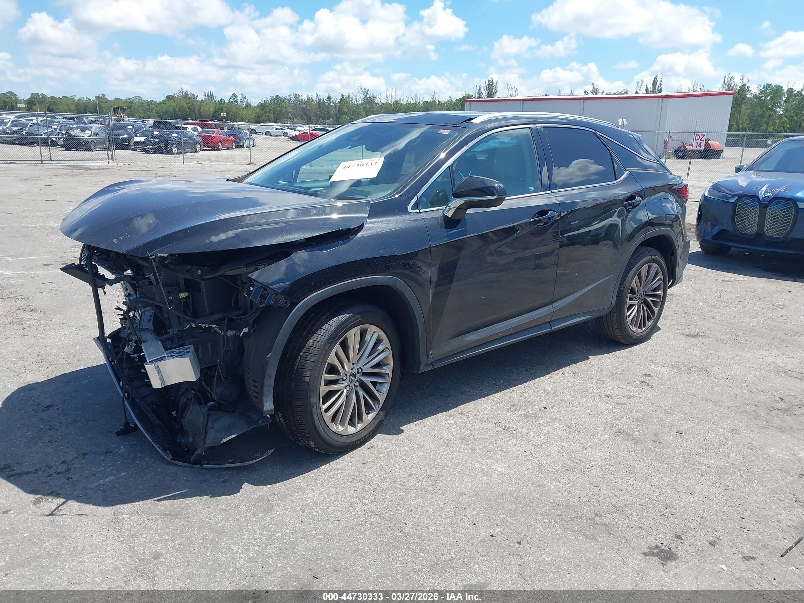 LEXUS RX image 2