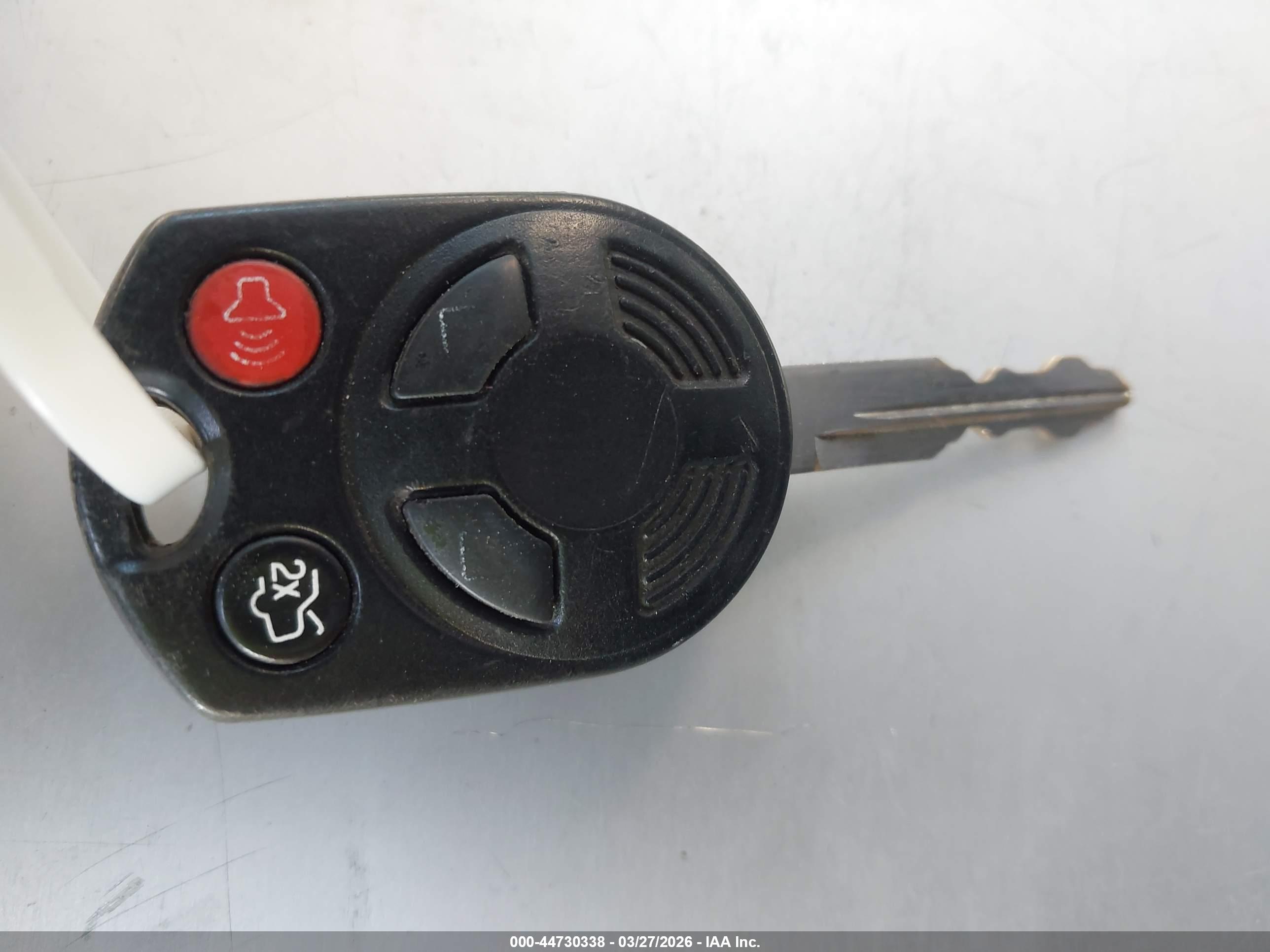 FORD ESCAPE image 11
