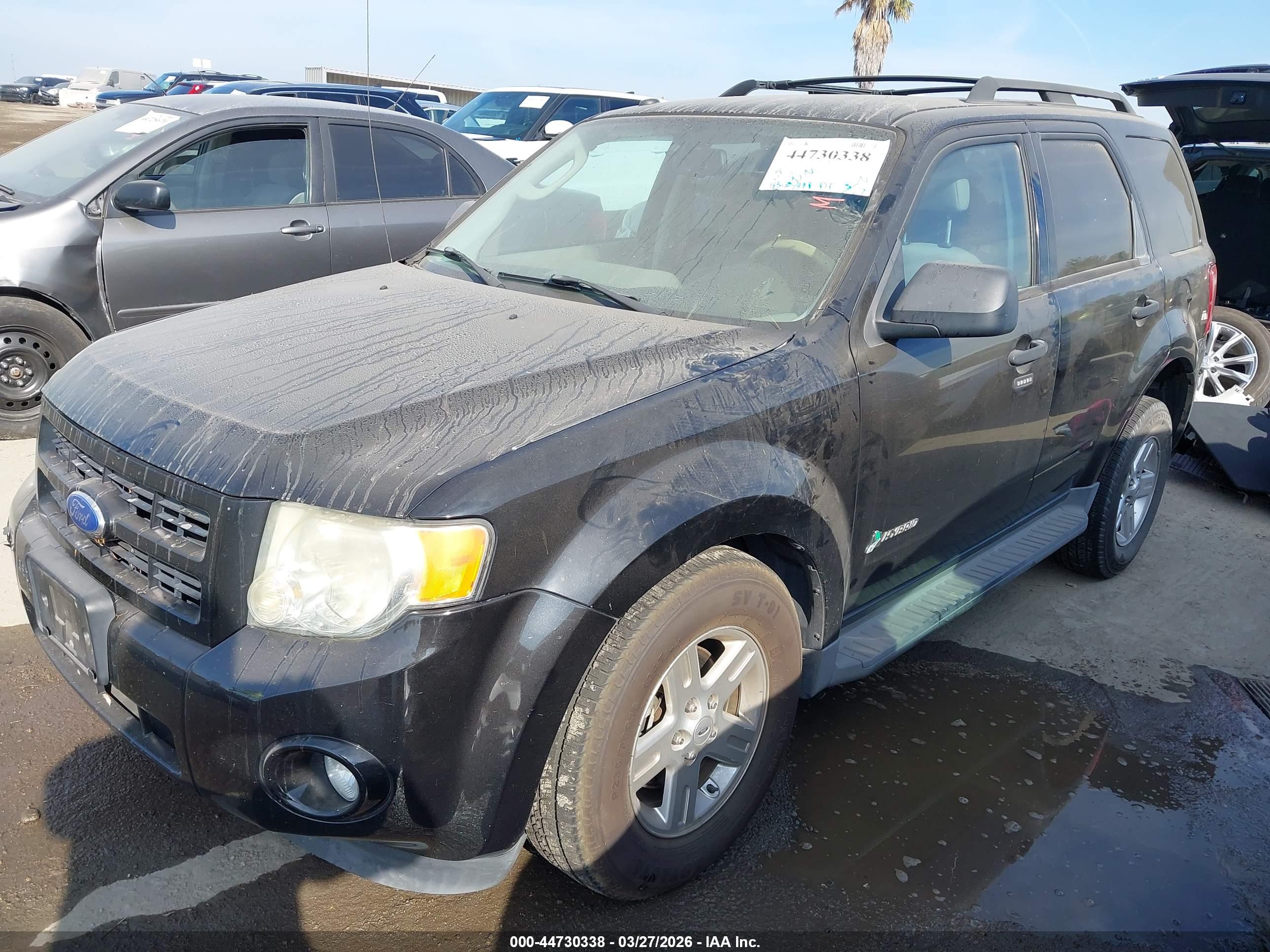 FORD ESCAPE image 2