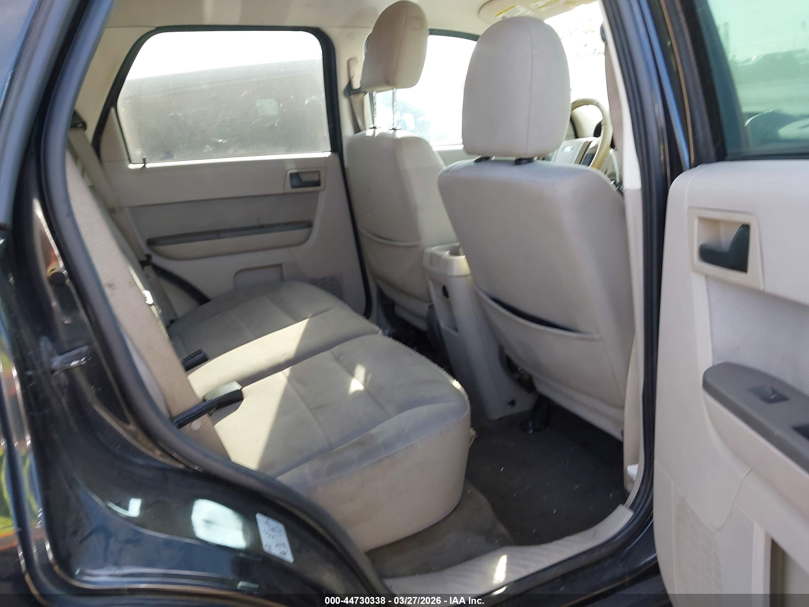 FORD ESCAPE image 8