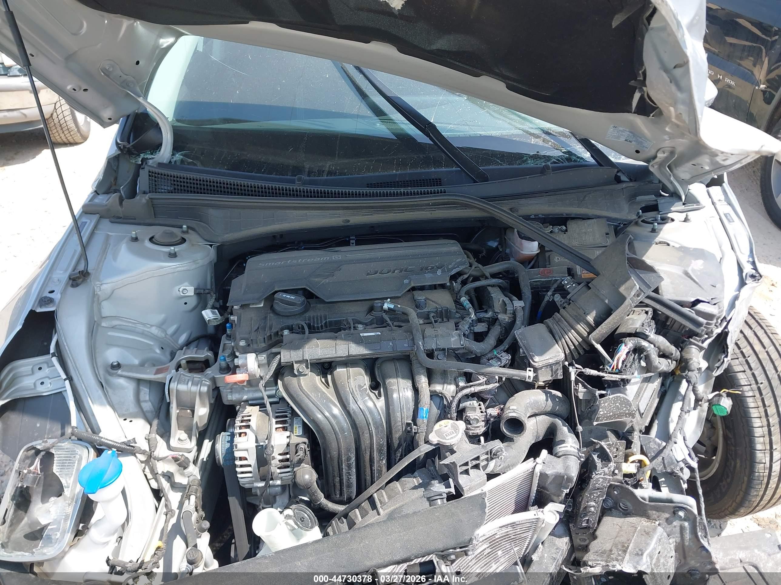 HYUNDAI ELANTRA image 10