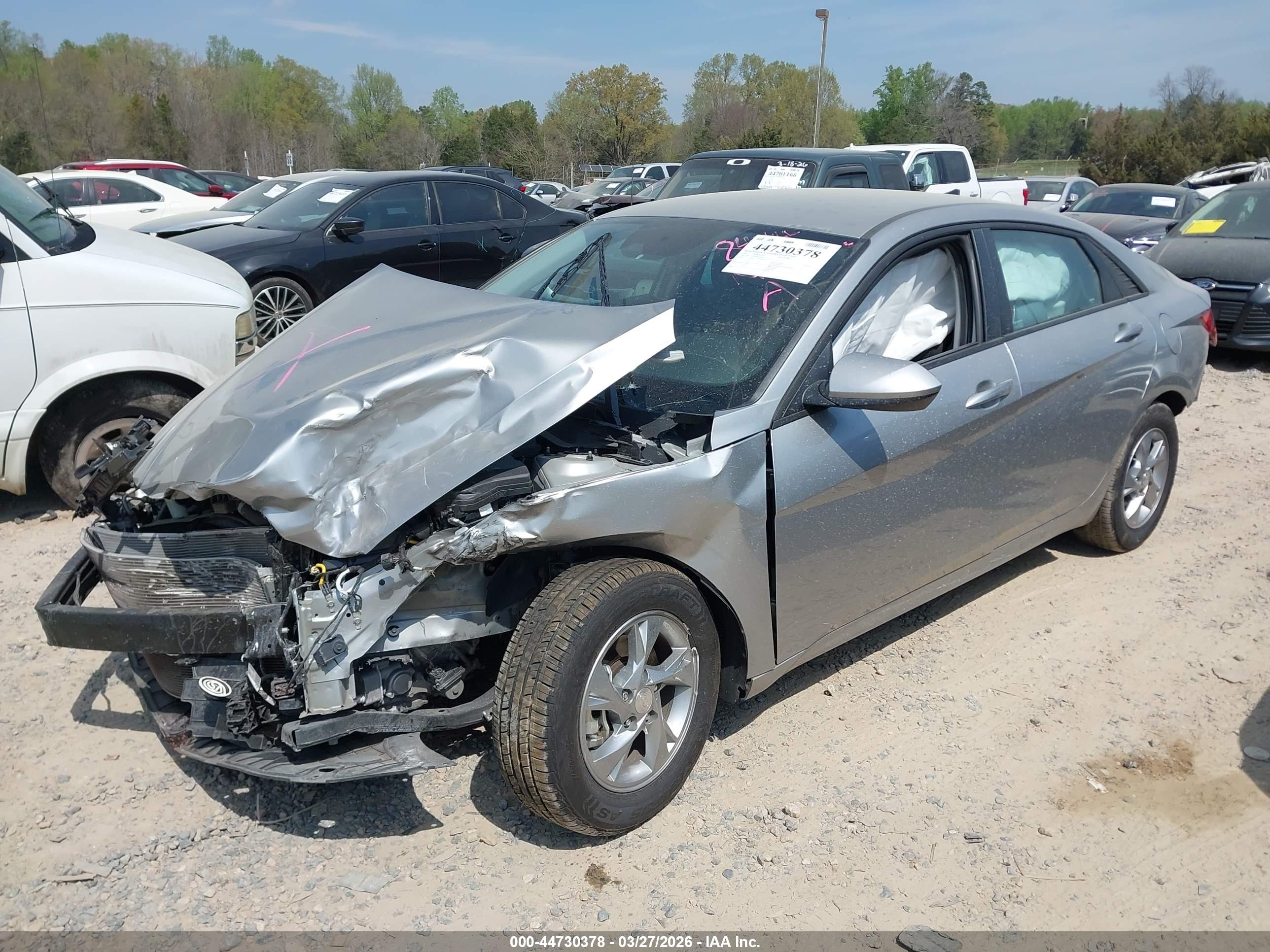 HYUNDAI ELANTRA image 2