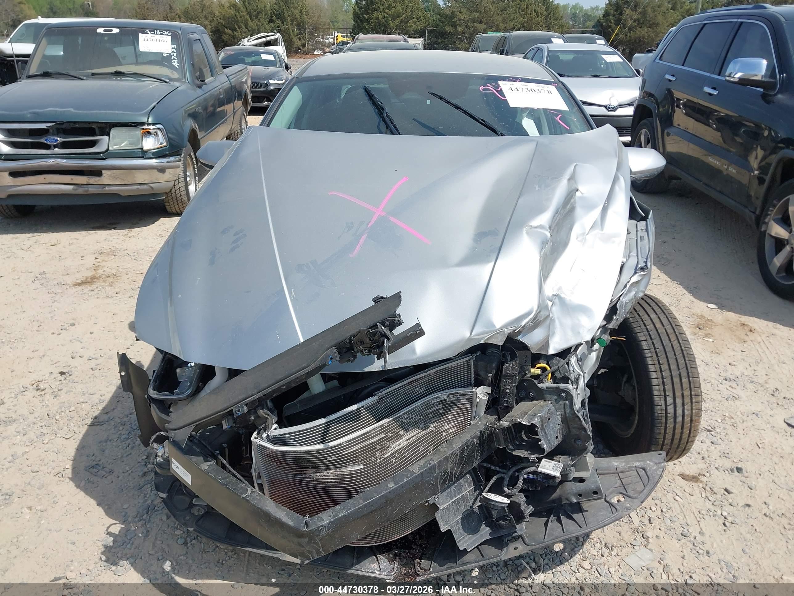 HYUNDAI ELANTRA image 6