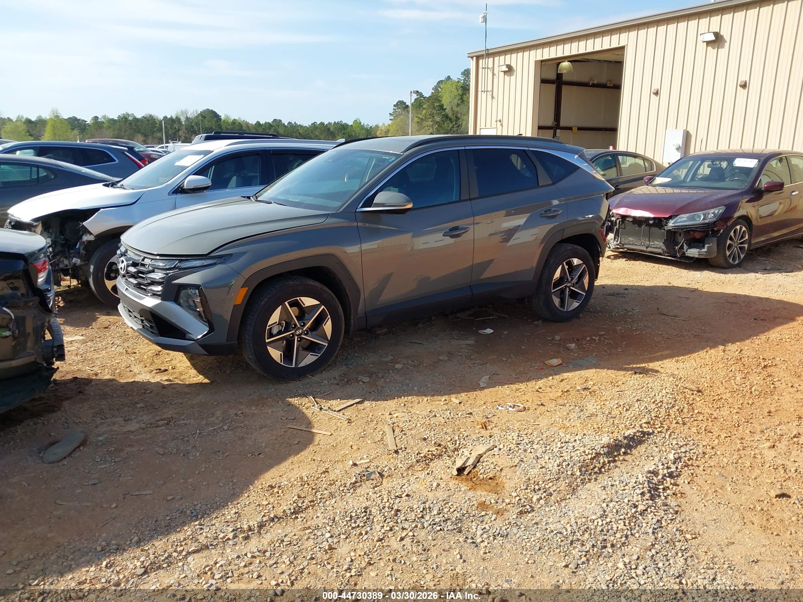 HYUNDAI TUCSON image 2