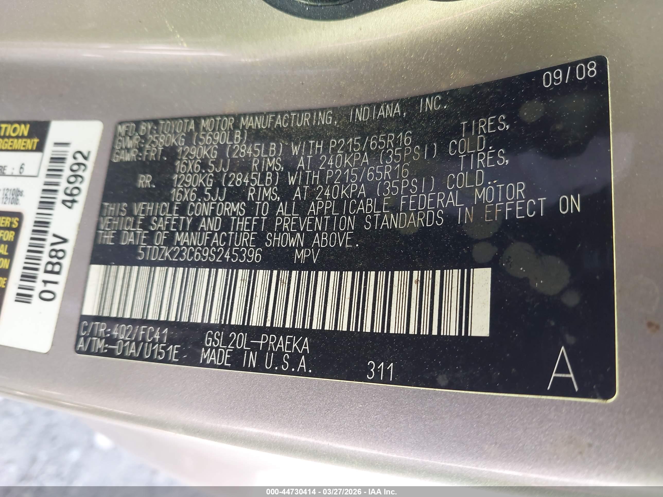 TOYOTA SIENNA image 9