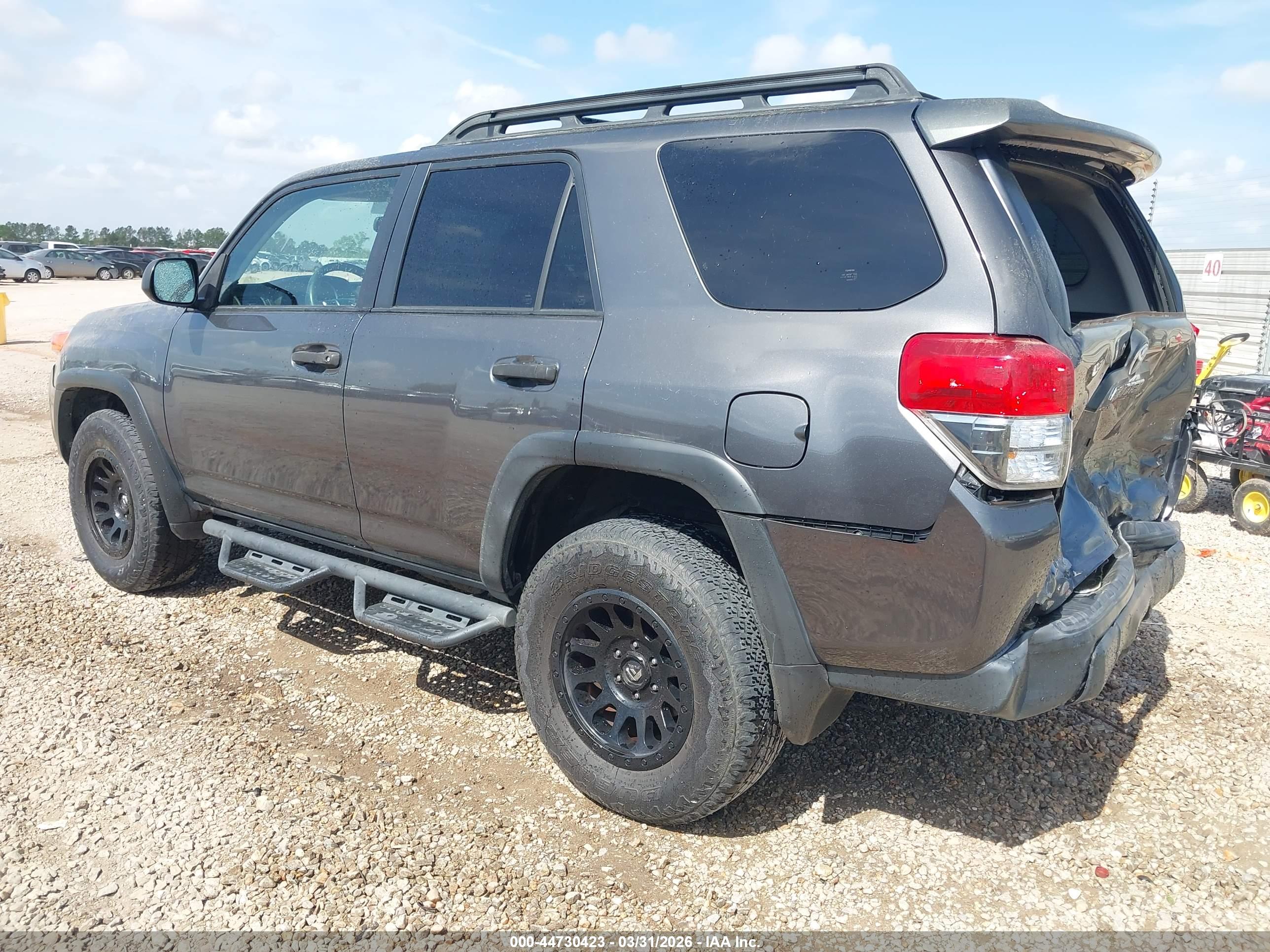 TOYOTA 4RUNNER image 3