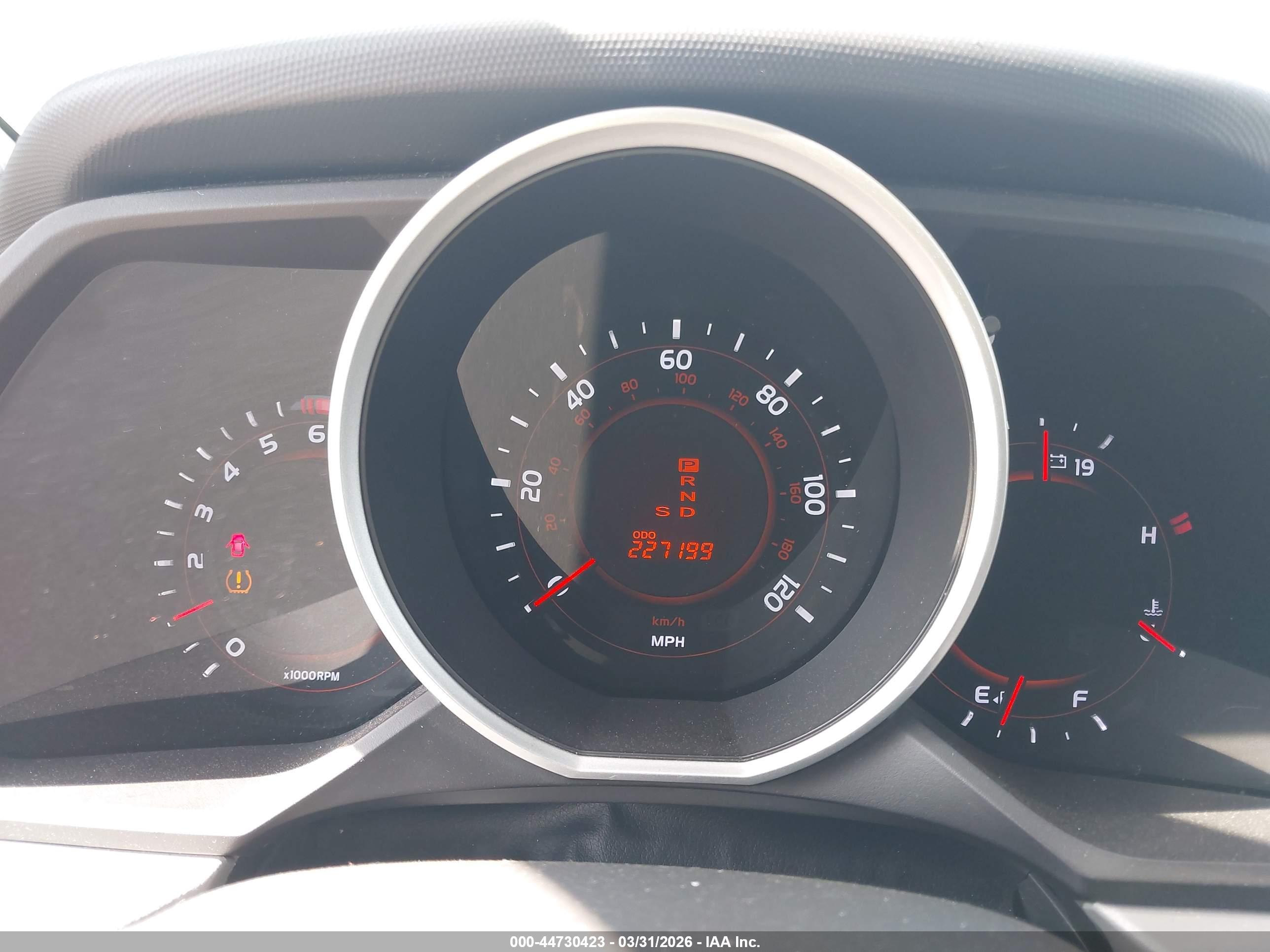 TOYOTA 4RUNNER image 7