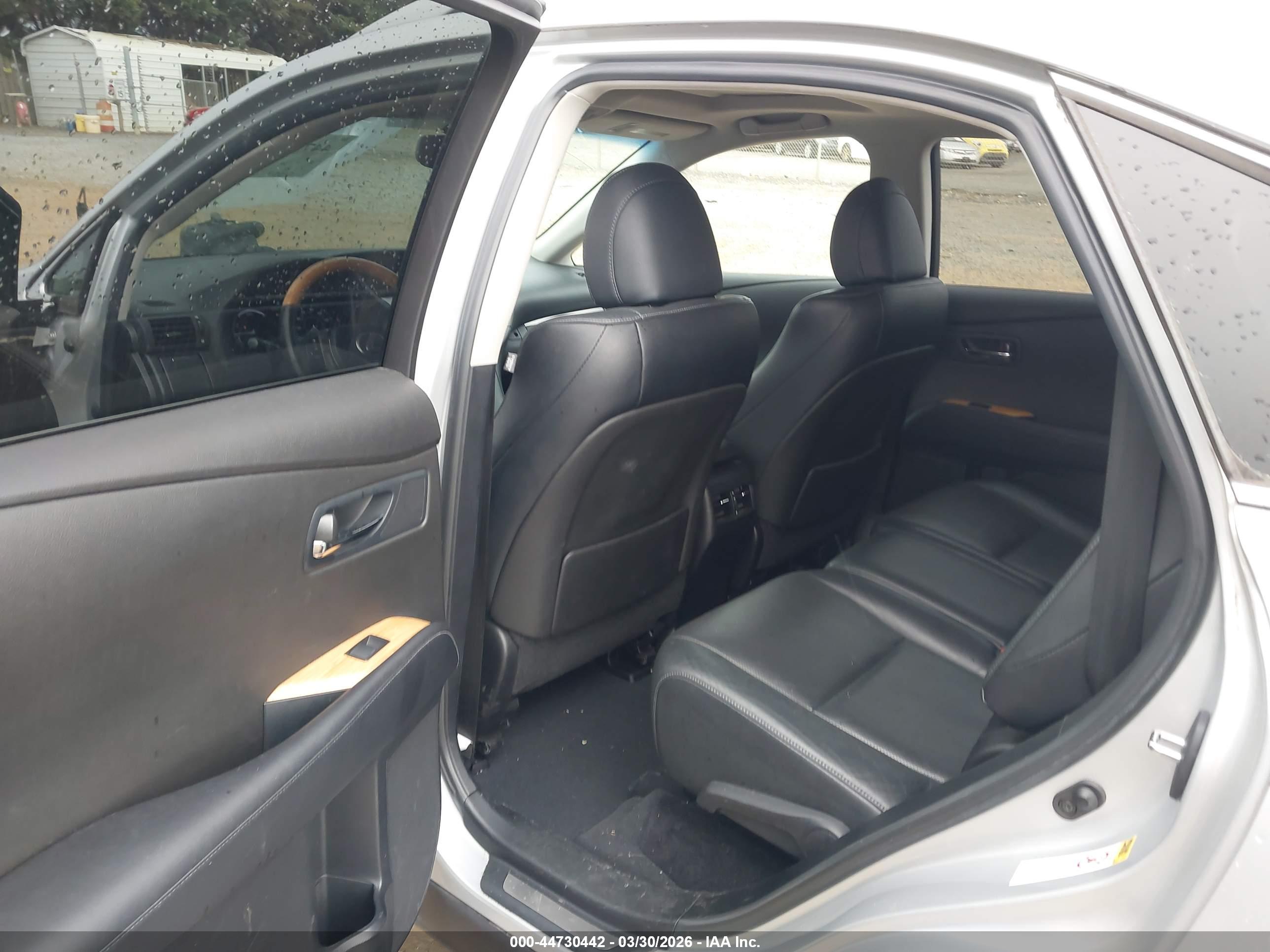 LEXUS RX image 8