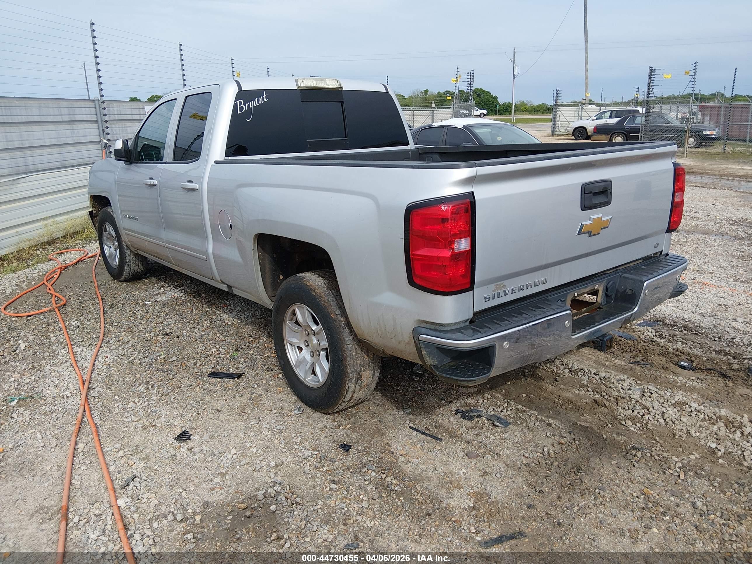 CHEVROLET SILVERADO image 3