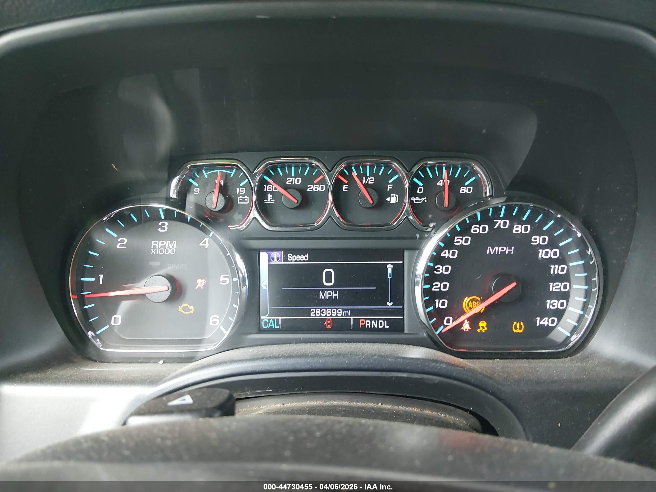 CHEVROLET SILVERADO image 7