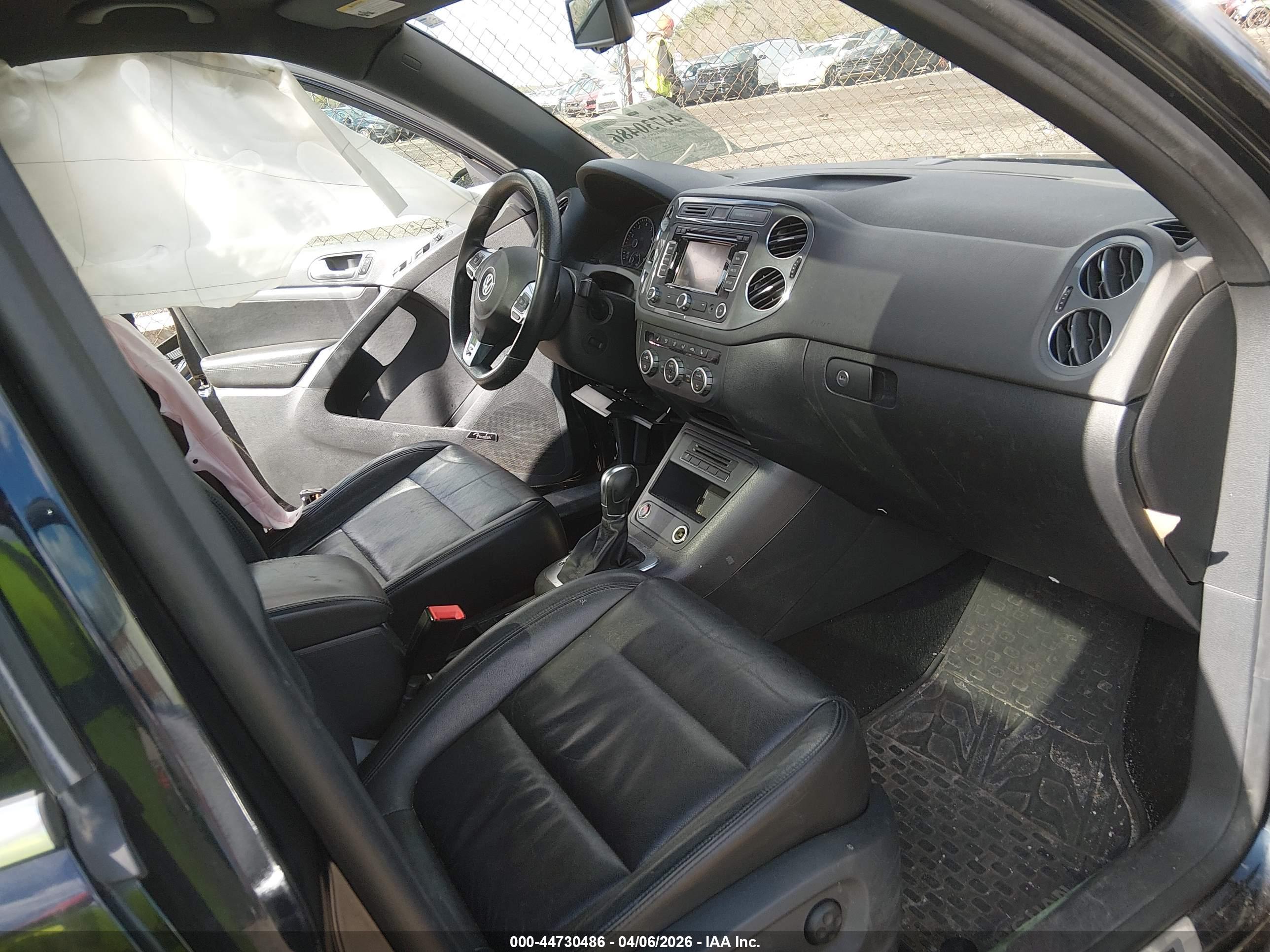 VOLKSWAGEN TIGUAN image 5