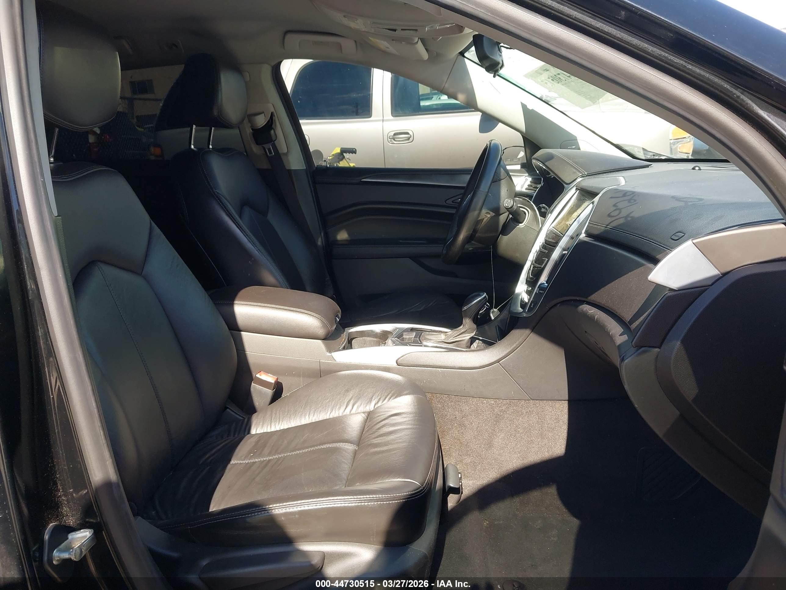 CADILLAC SRX image 5