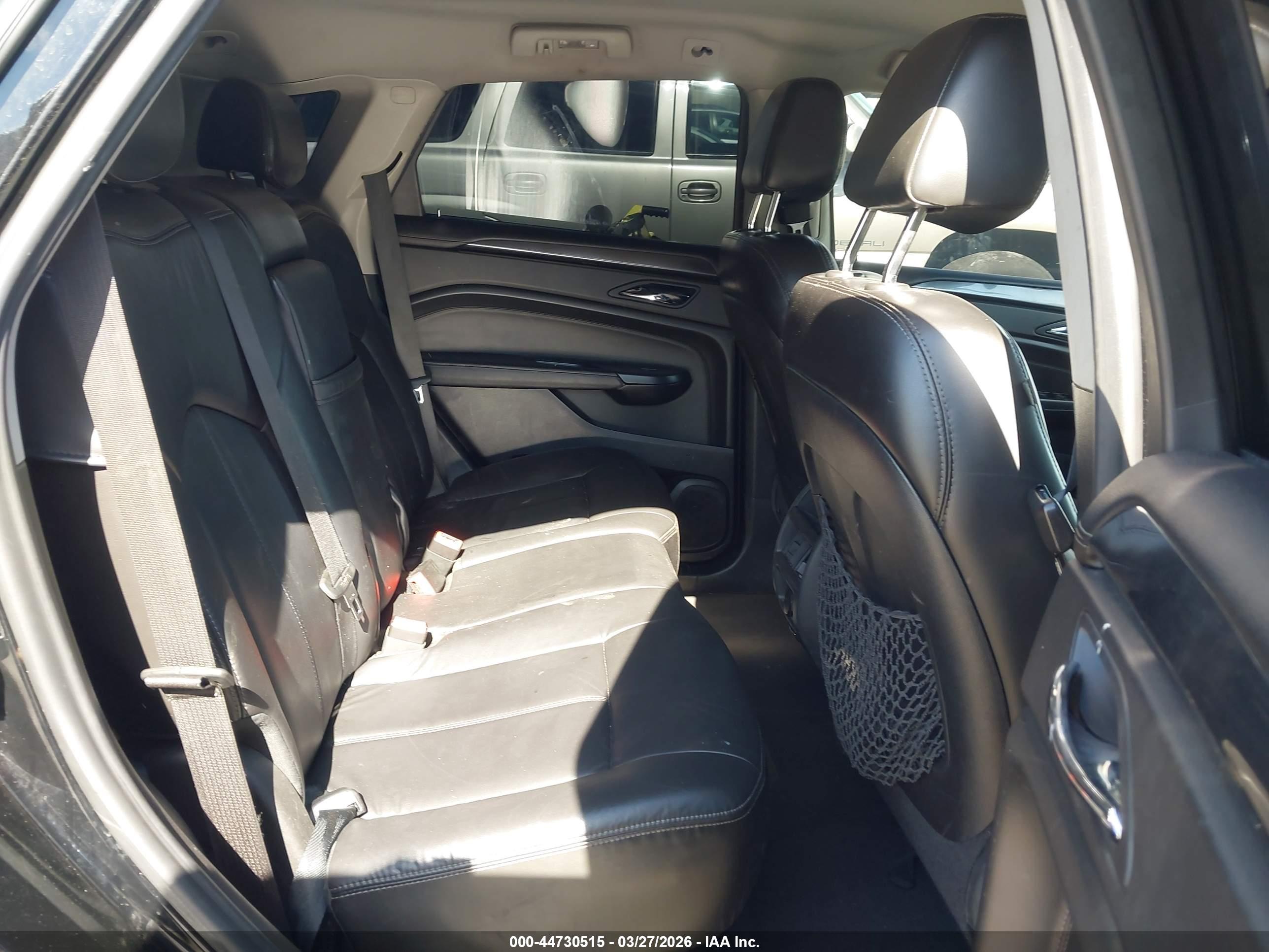 CADILLAC SRX image 8