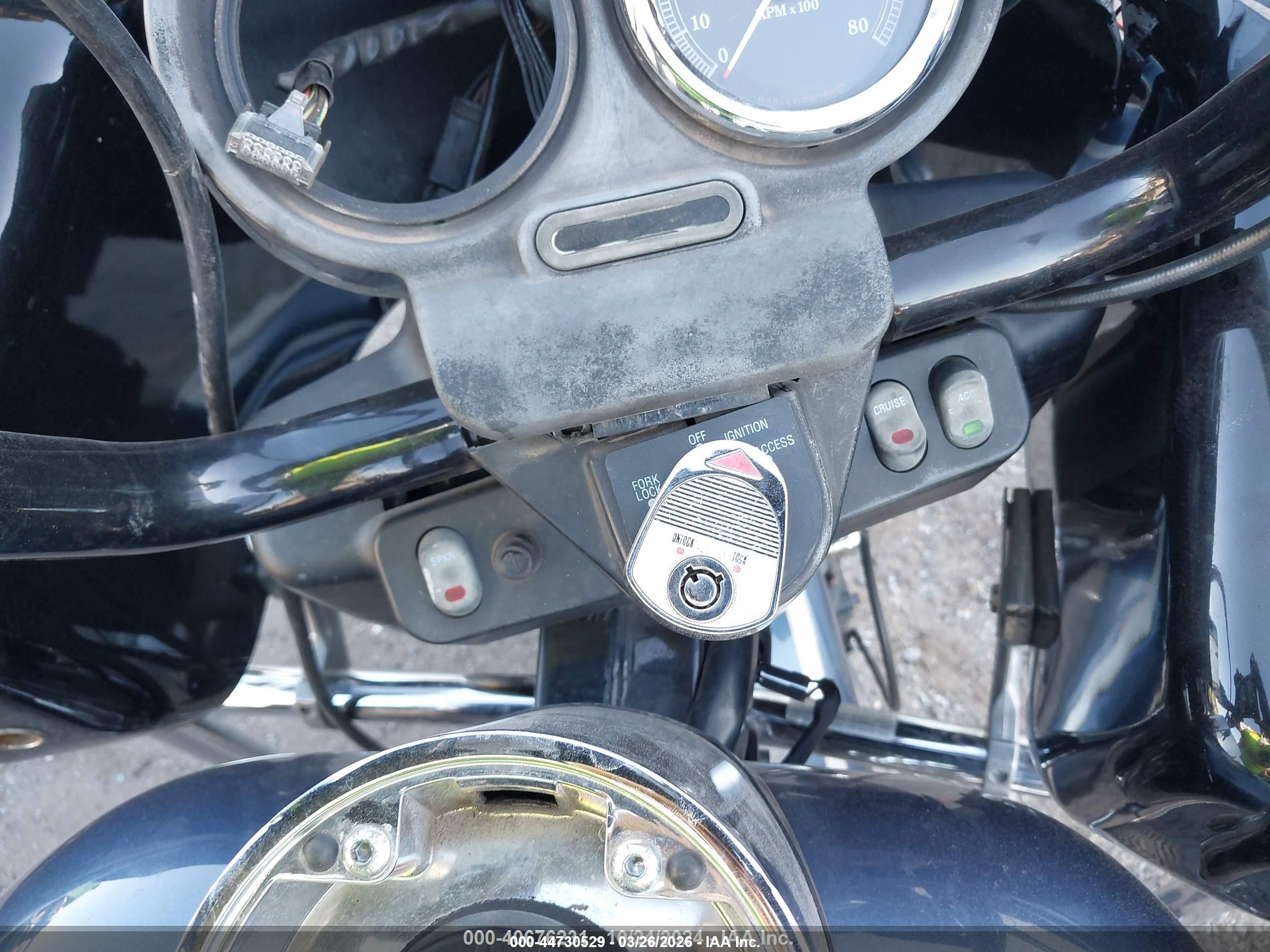 HARLEY-DAVIDSON FLTRI image 11