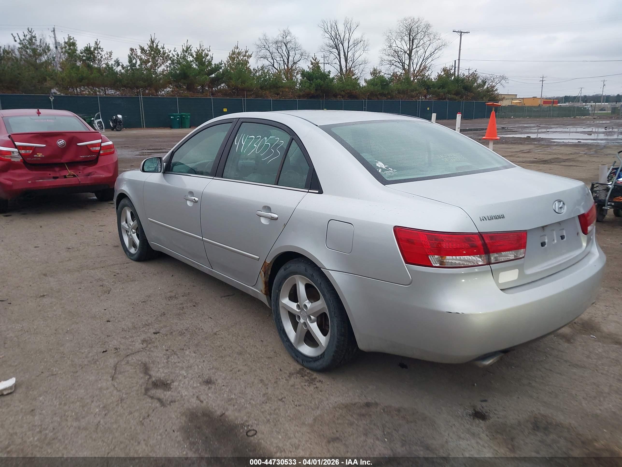HYUNDAI SONATA image 3