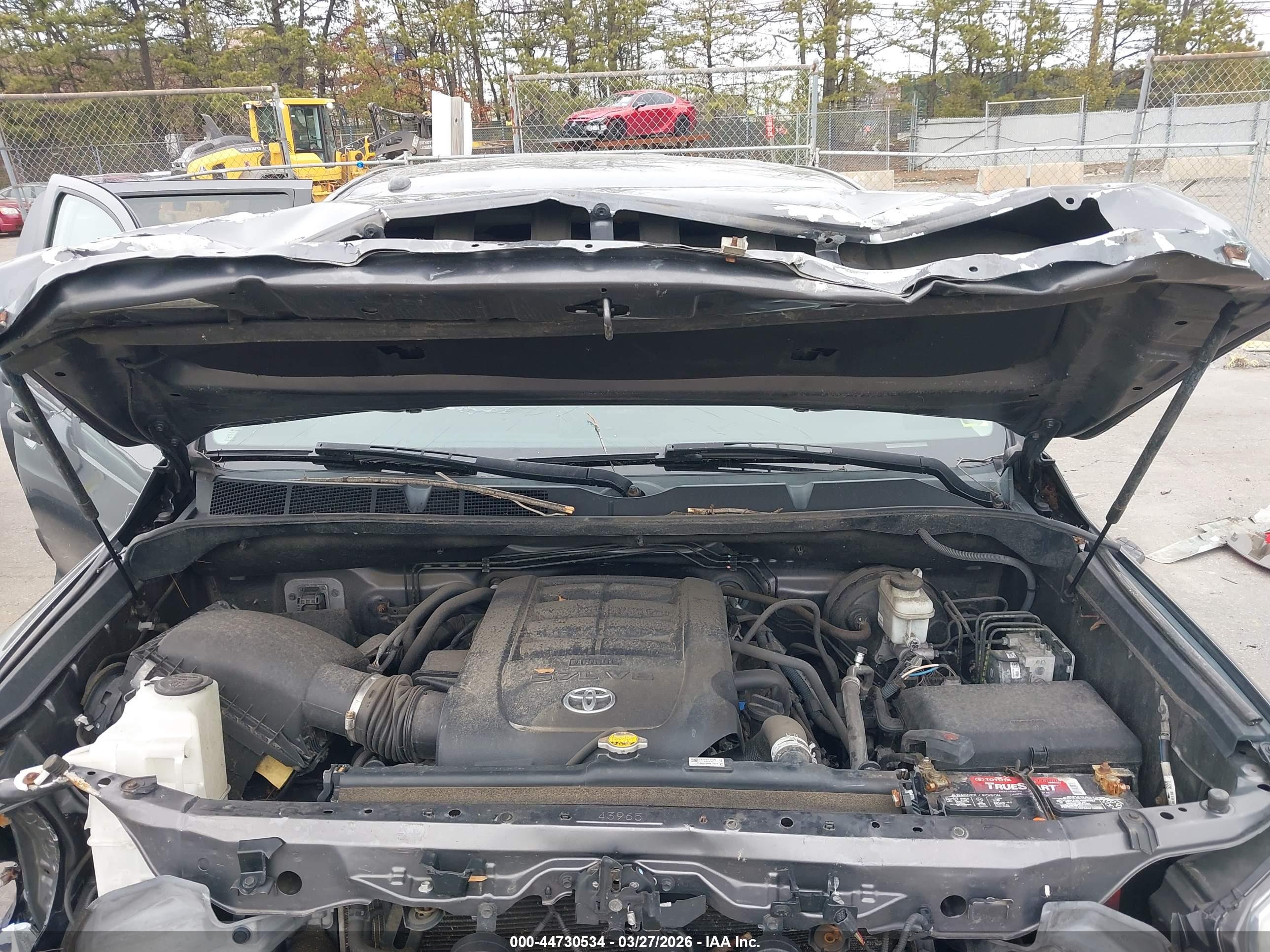 TOYOTA TUNDRA image 10