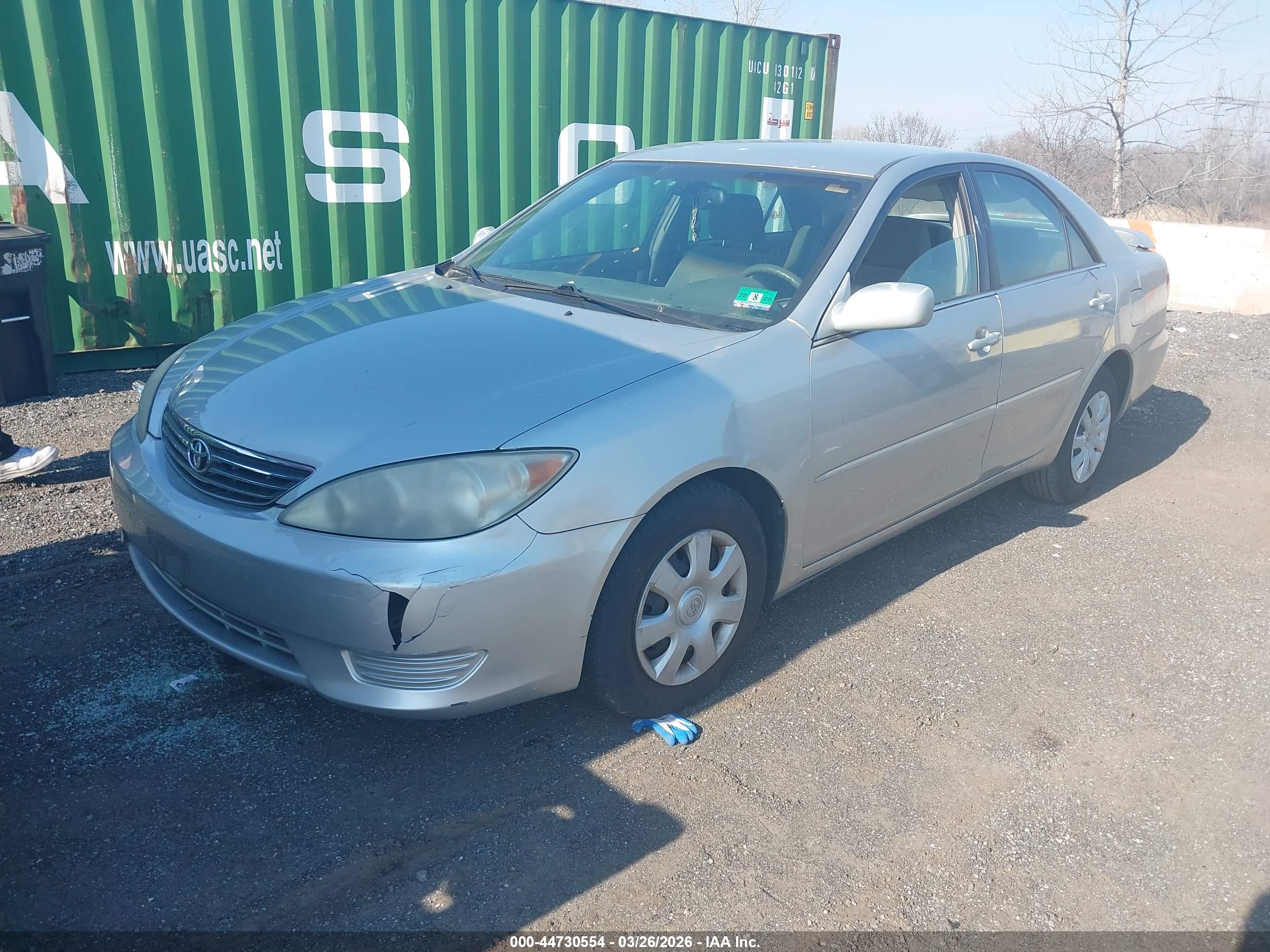 TOYOTA CAMRY image 6