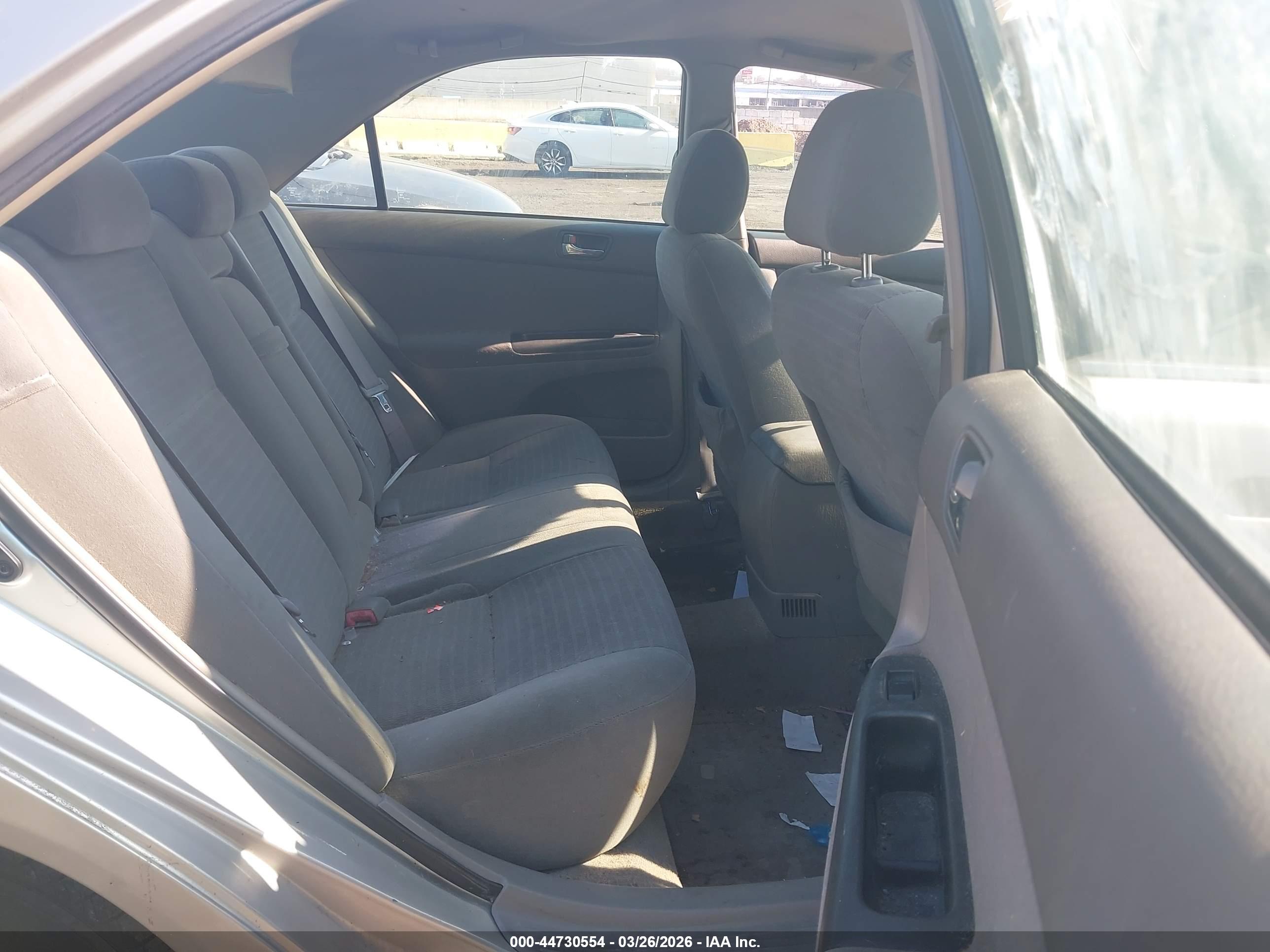 TOYOTA CAMRY image 8