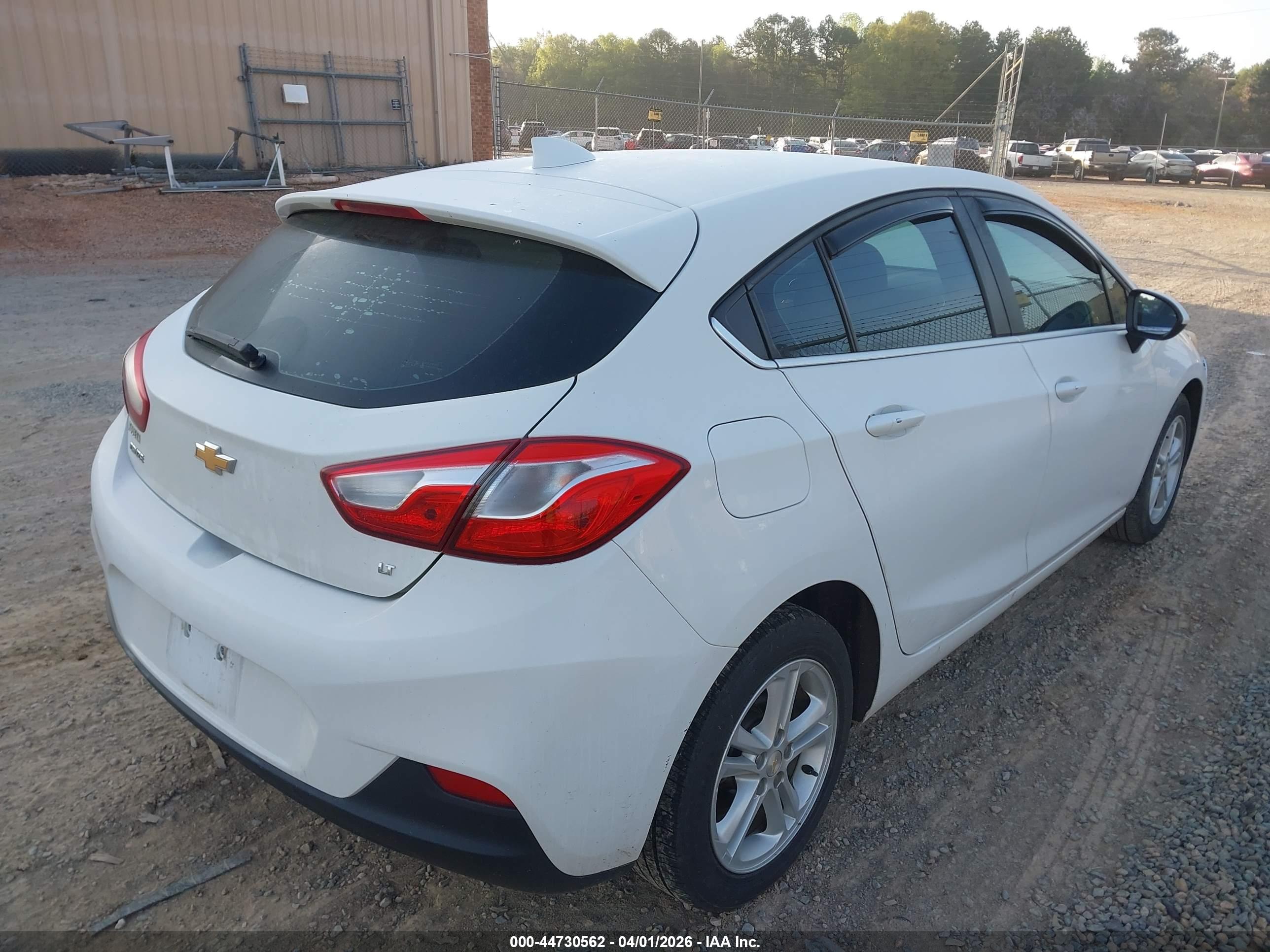 CHEVROLET CRUZE image 4
