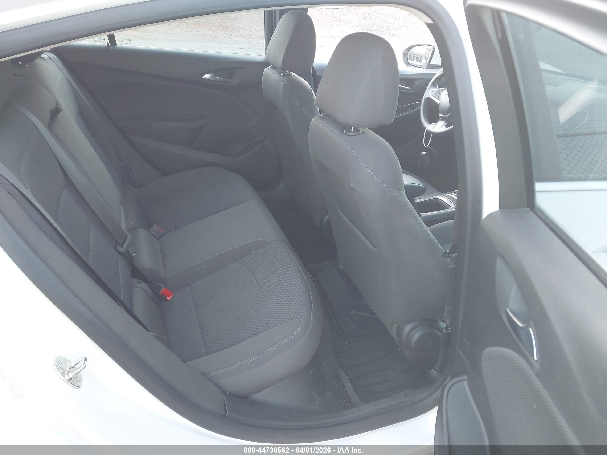 CHEVROLET CRUZE image 8