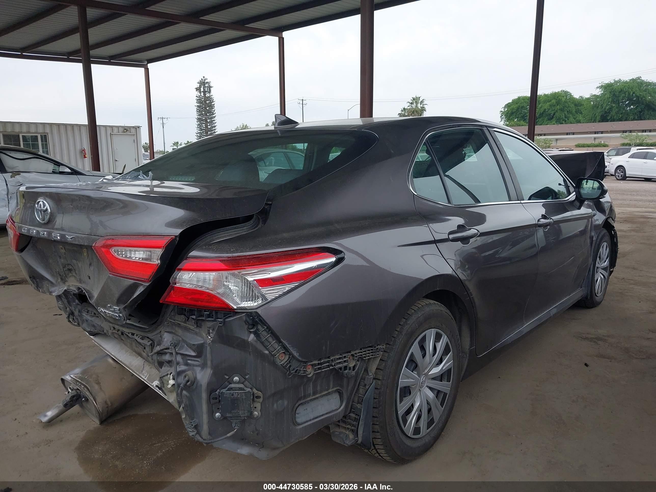 TOYOTA CAMRY image 4