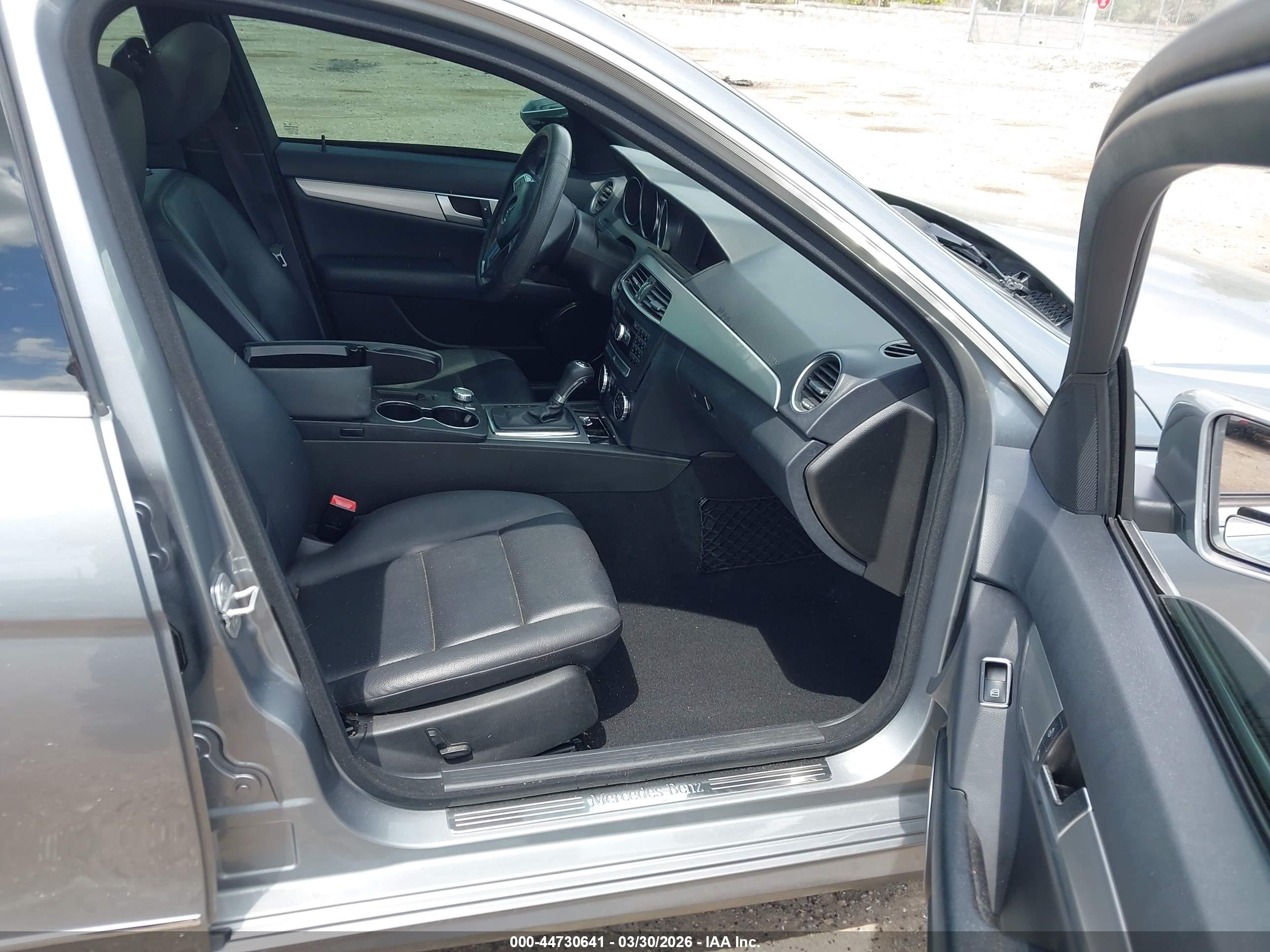 MERCEDES-BENZ C image 5