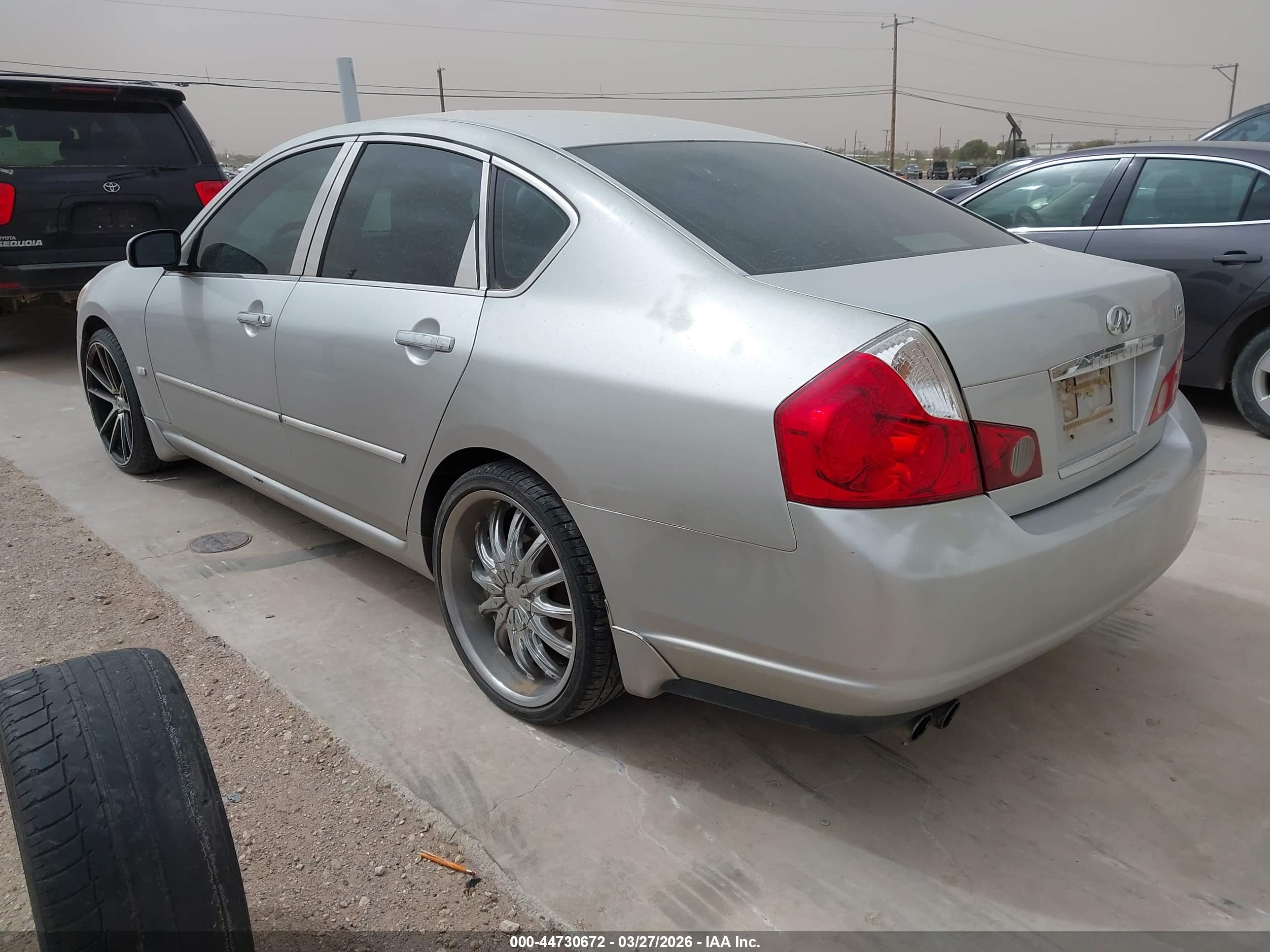 INFINITI M35 image 3