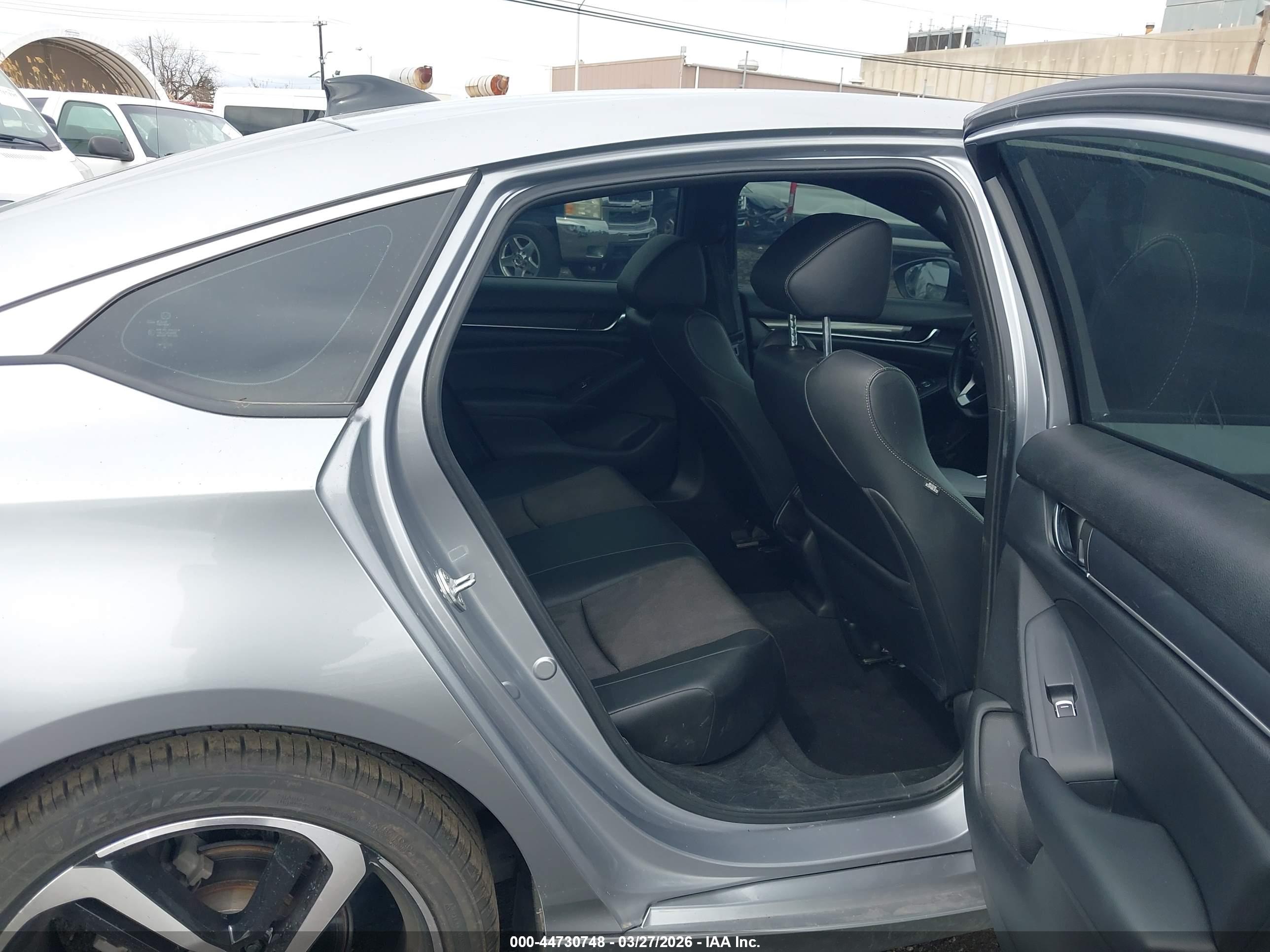 HONDA ACCORD image 8