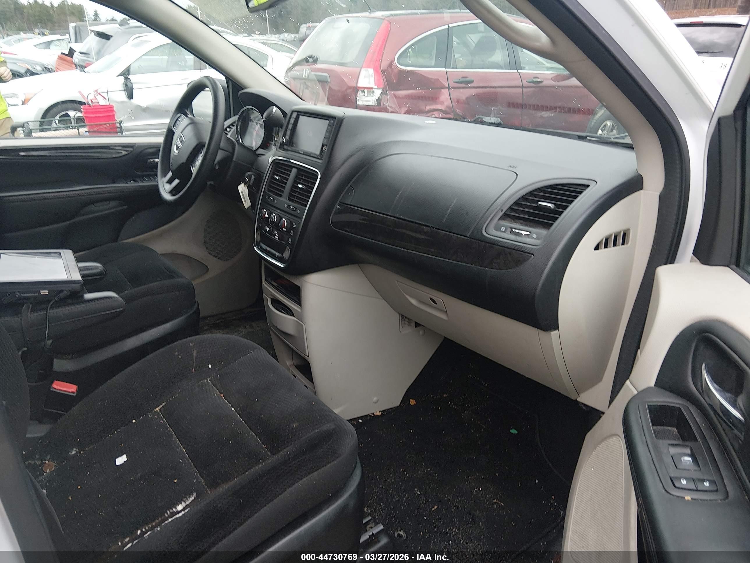 DODGE GRAND image 5