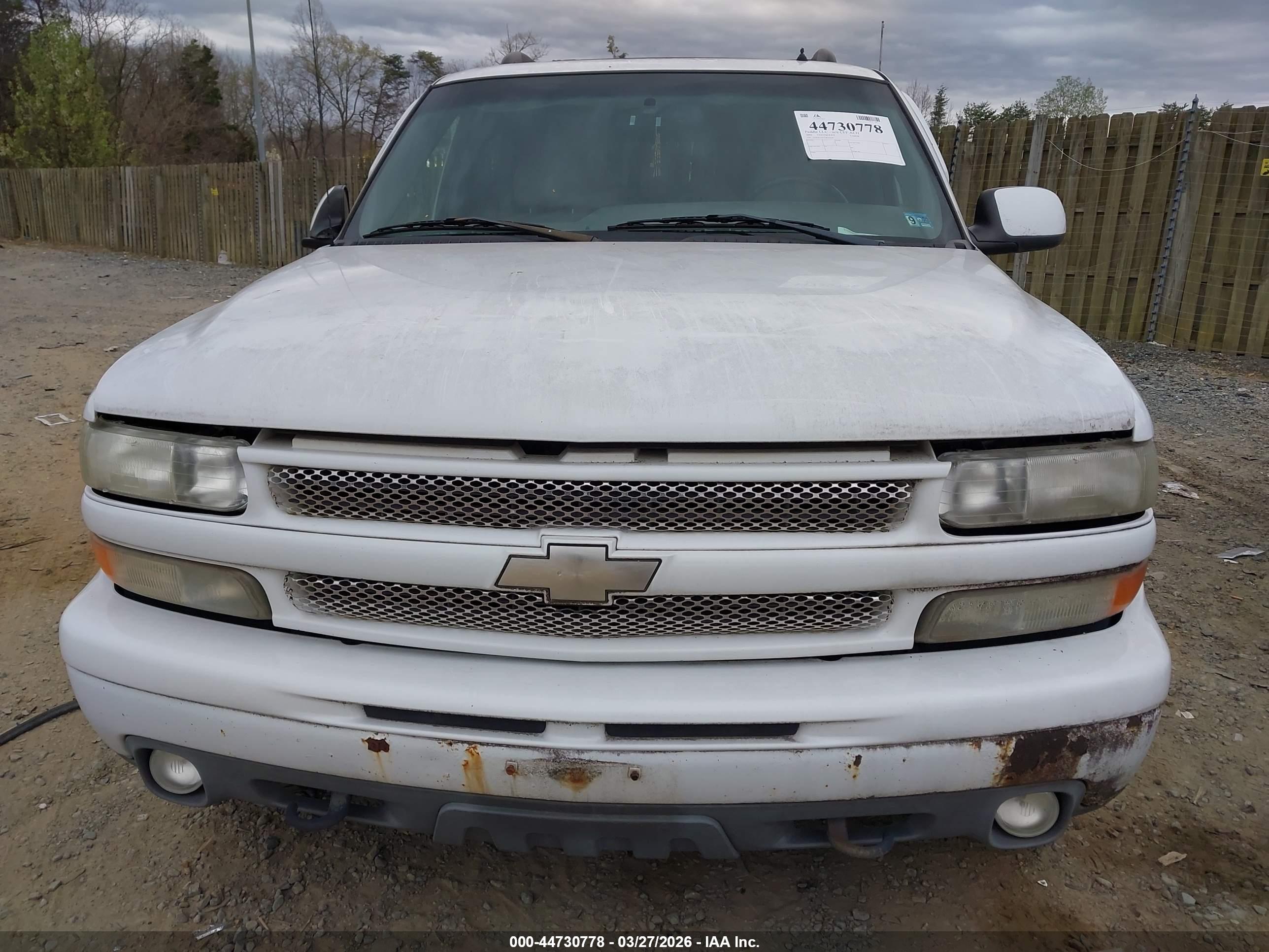 CHEVROLET TAHOE image 6