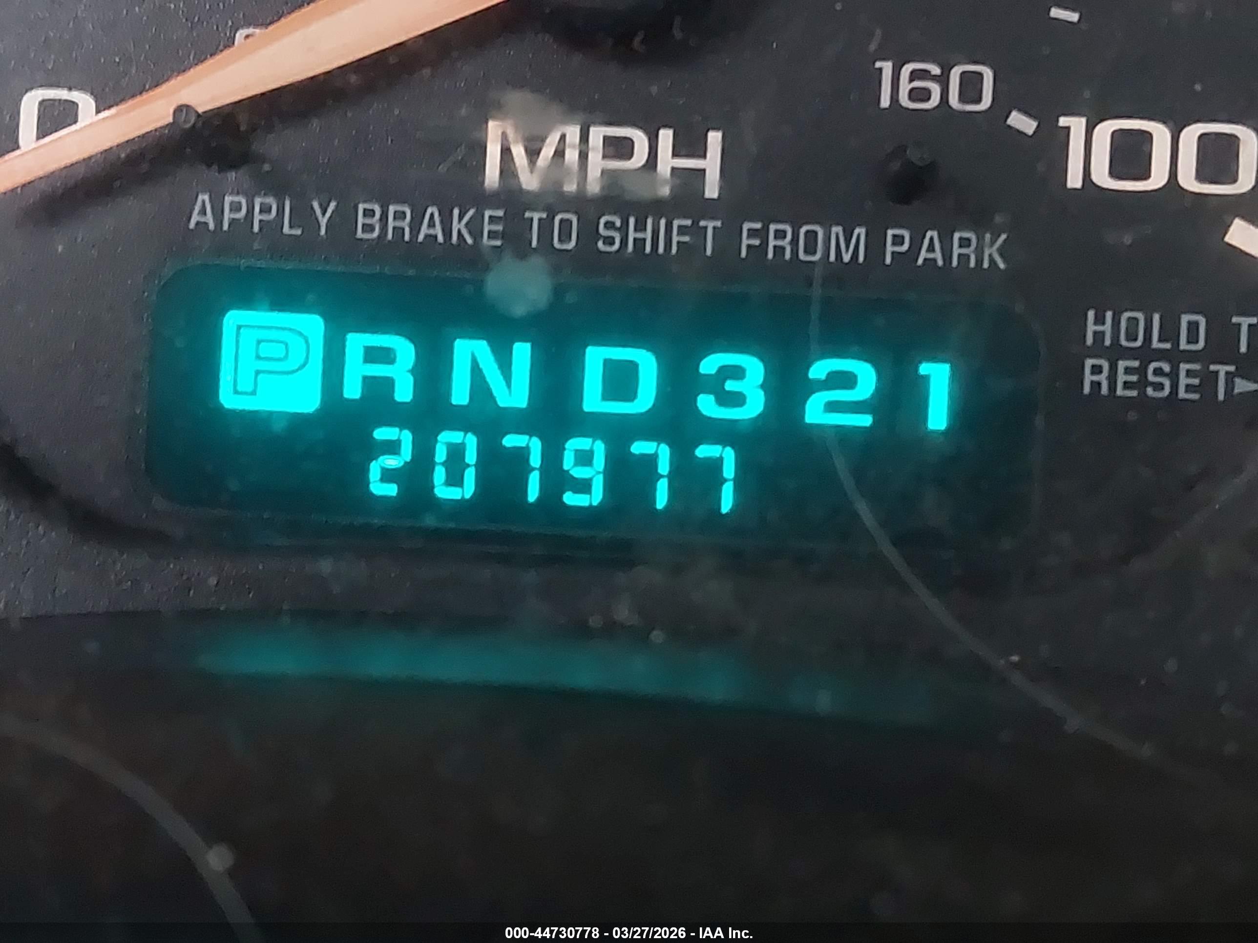 CHEVROLET TAHOE image 7