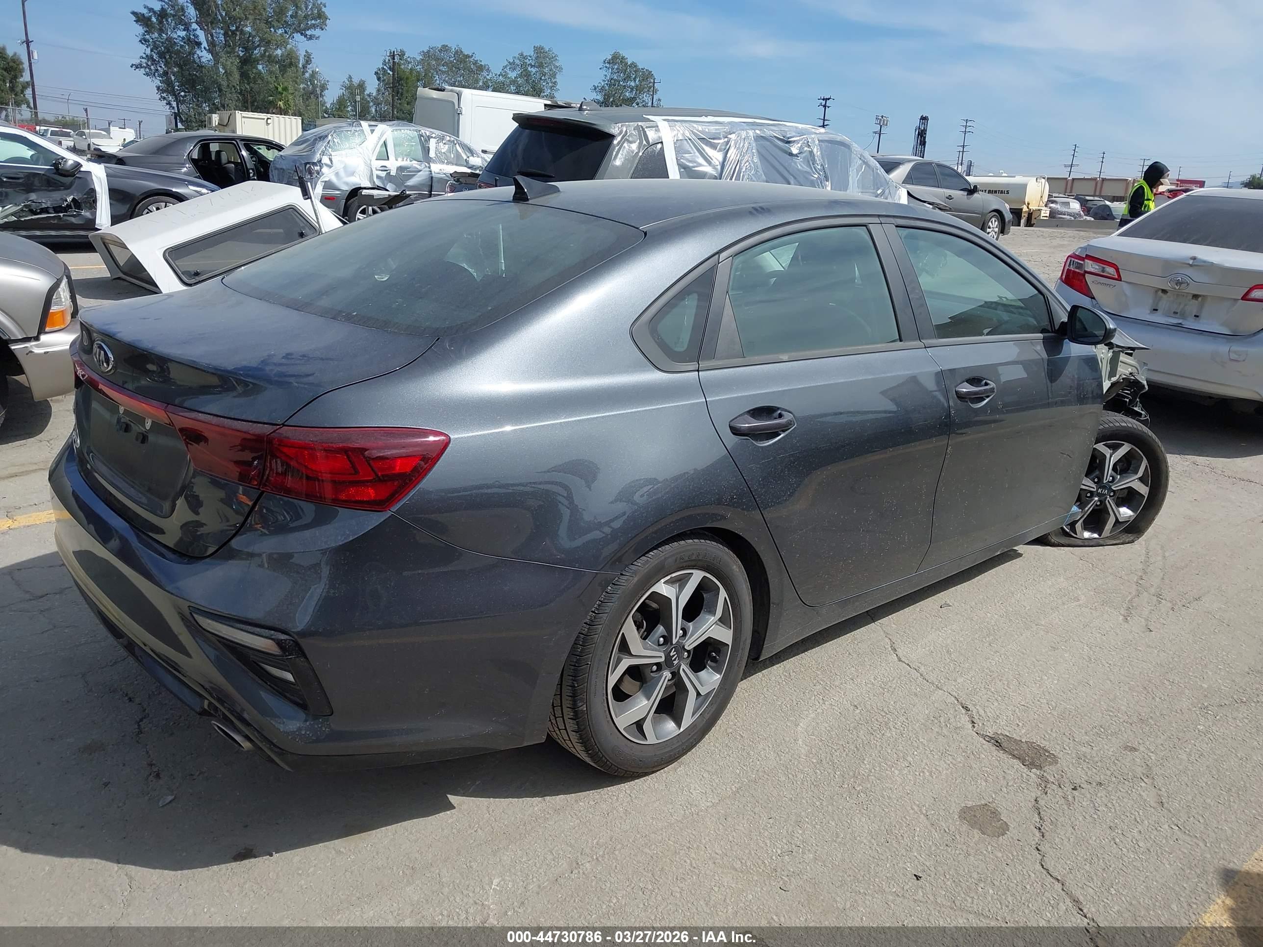 KIA FORTE image 4