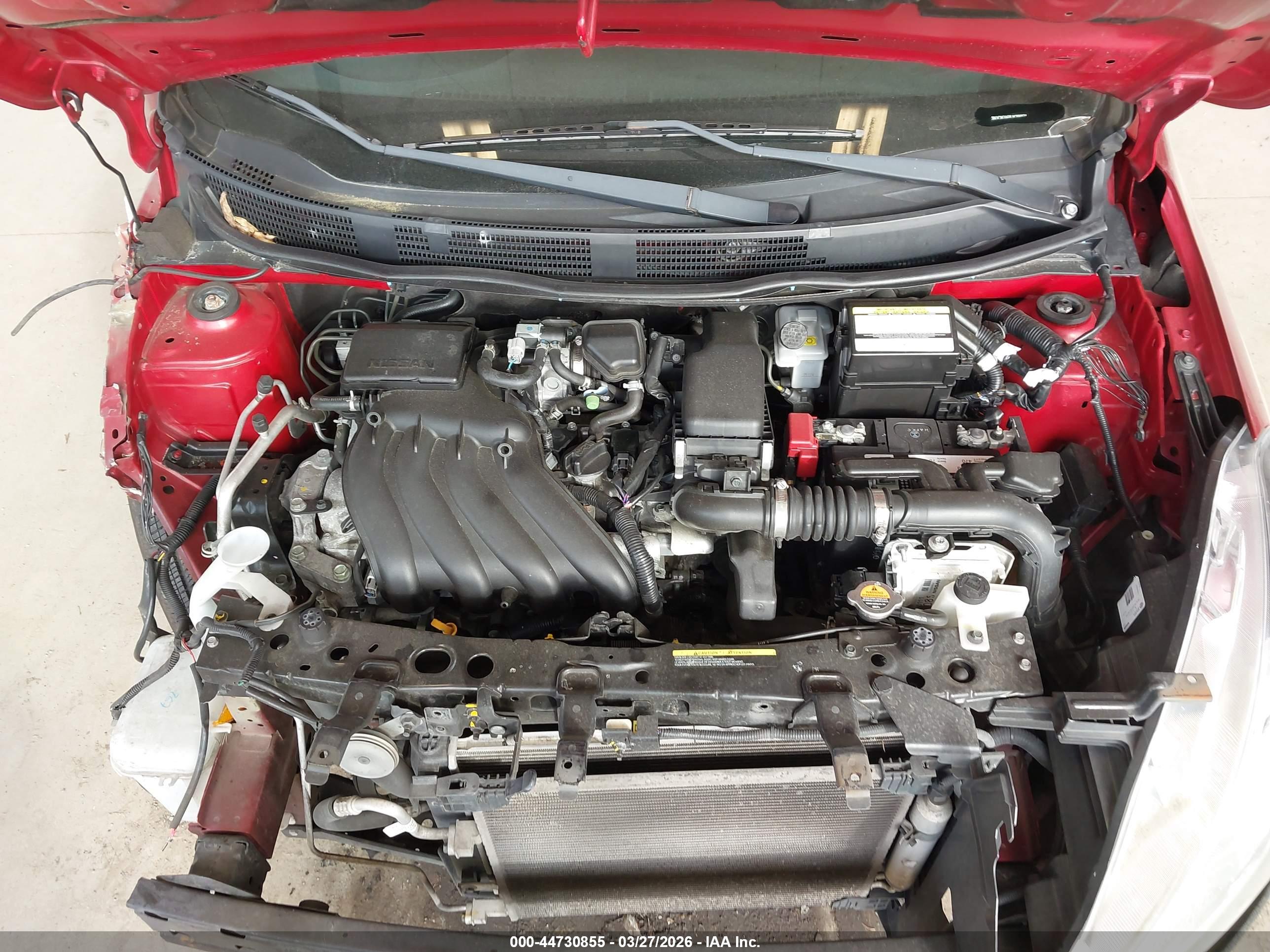 NISSAN VERSA image 10