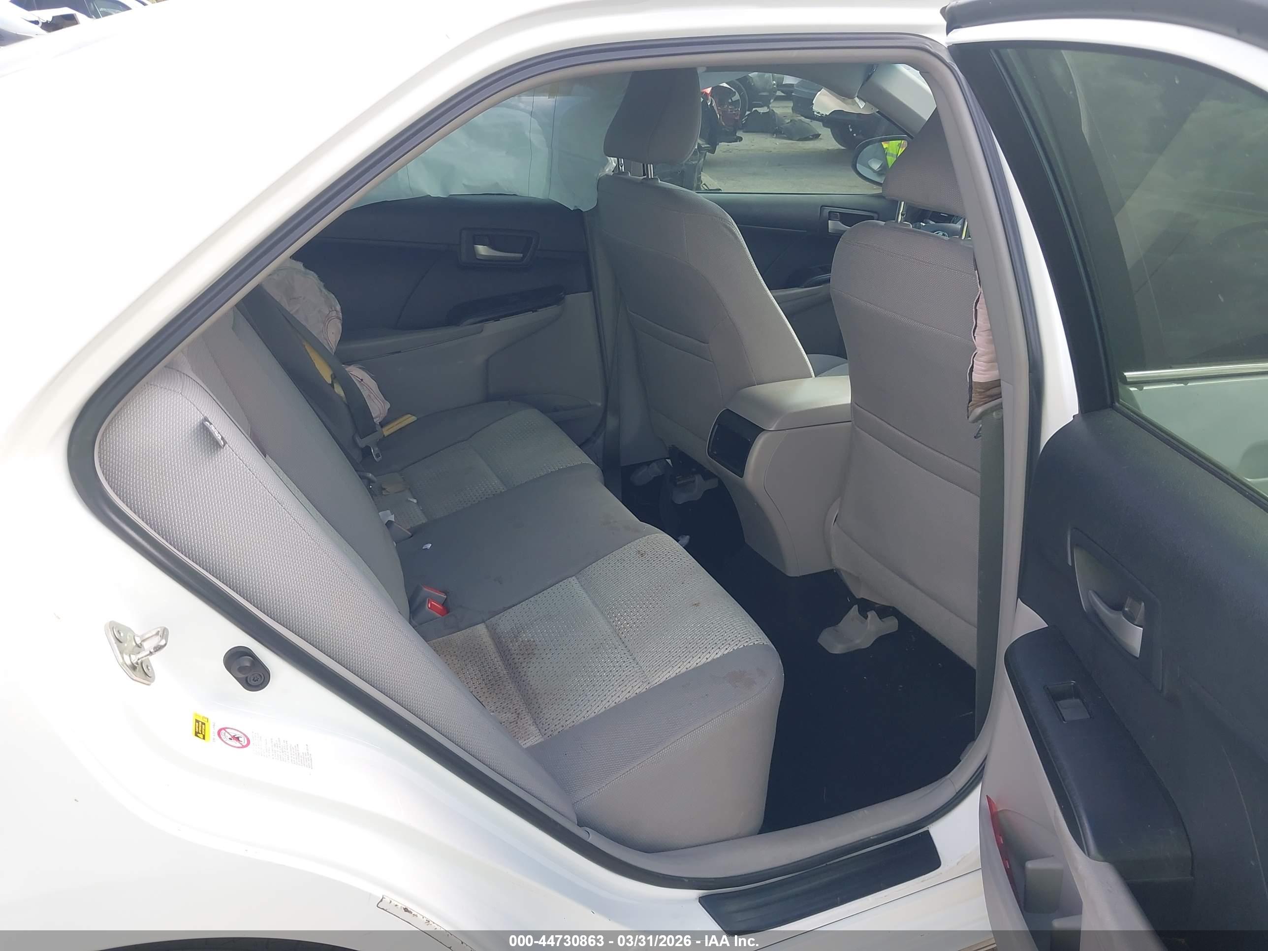 TOYOTA CAMRY image 8