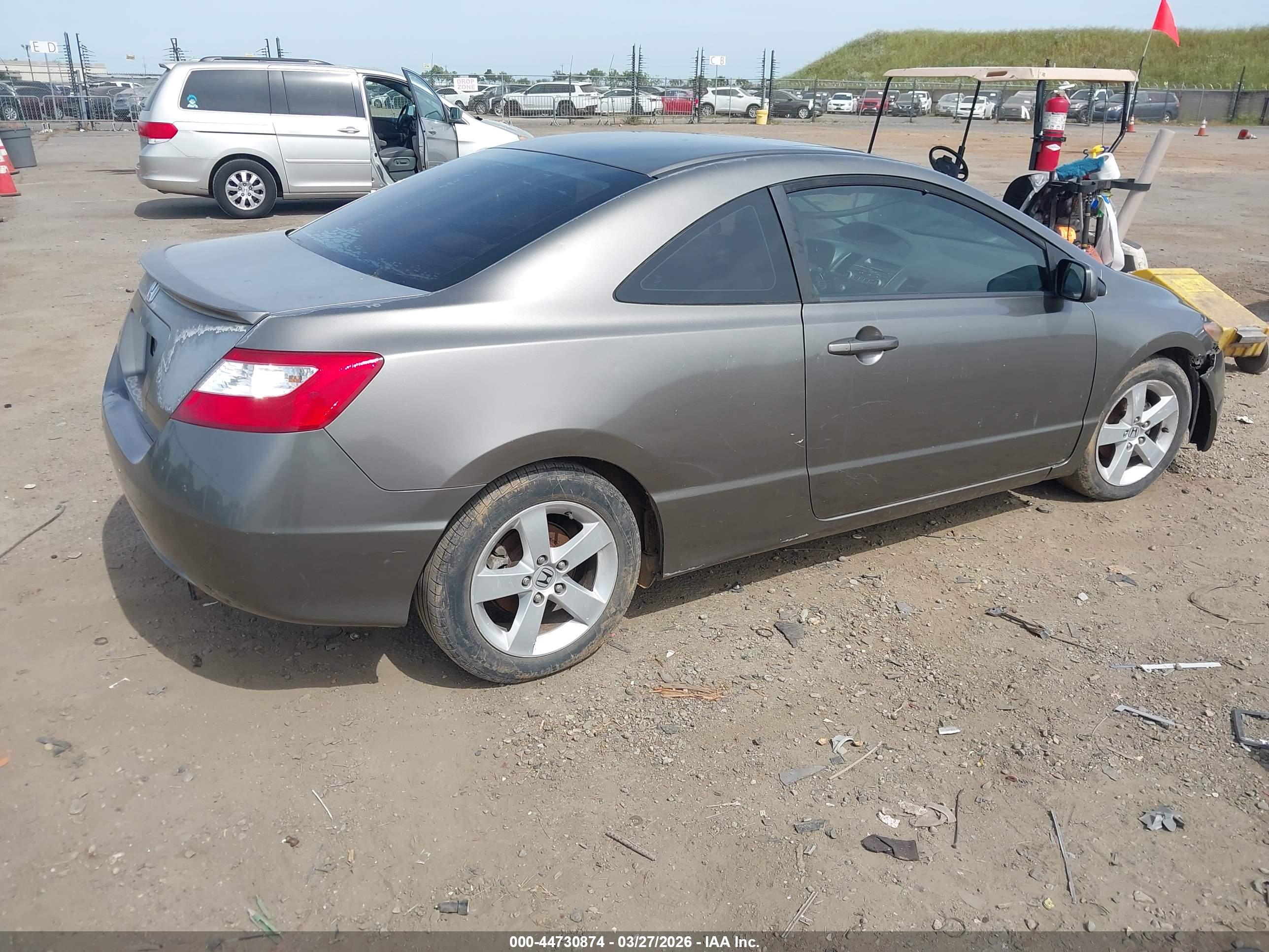 HONDA CIVIC image 4