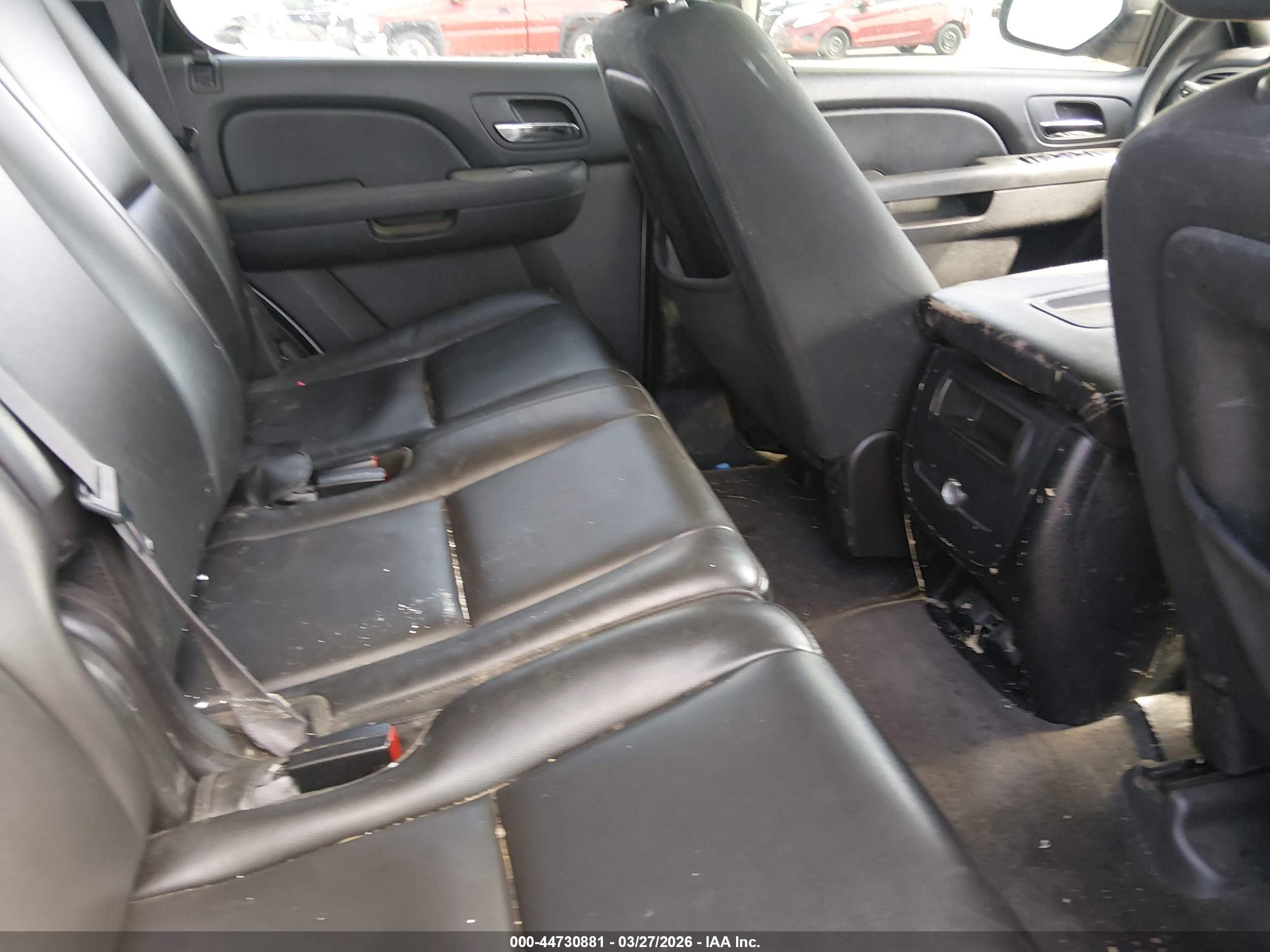 CHEVROLET TAHOE image 8