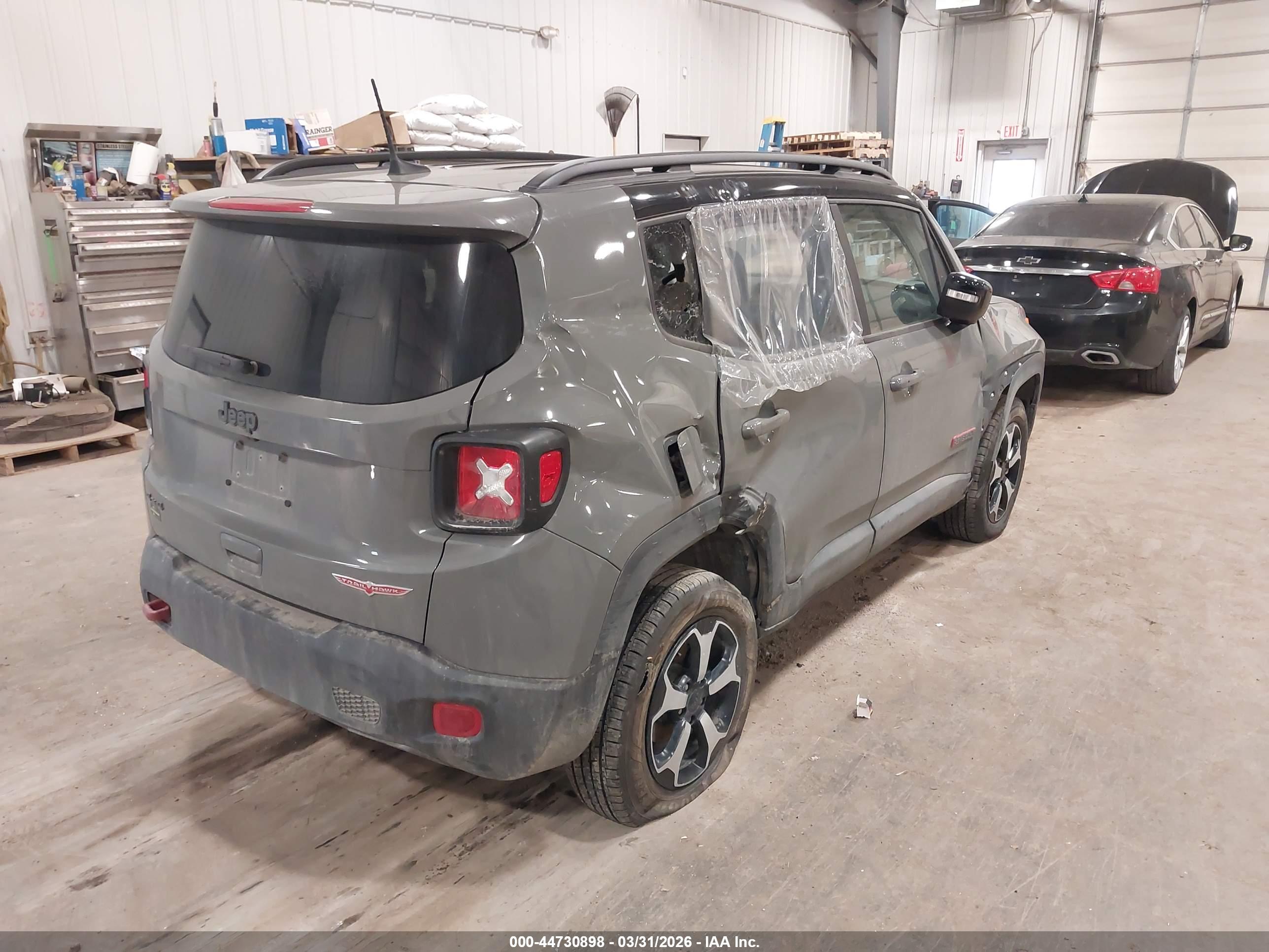 JEEP RENEGADE image 4