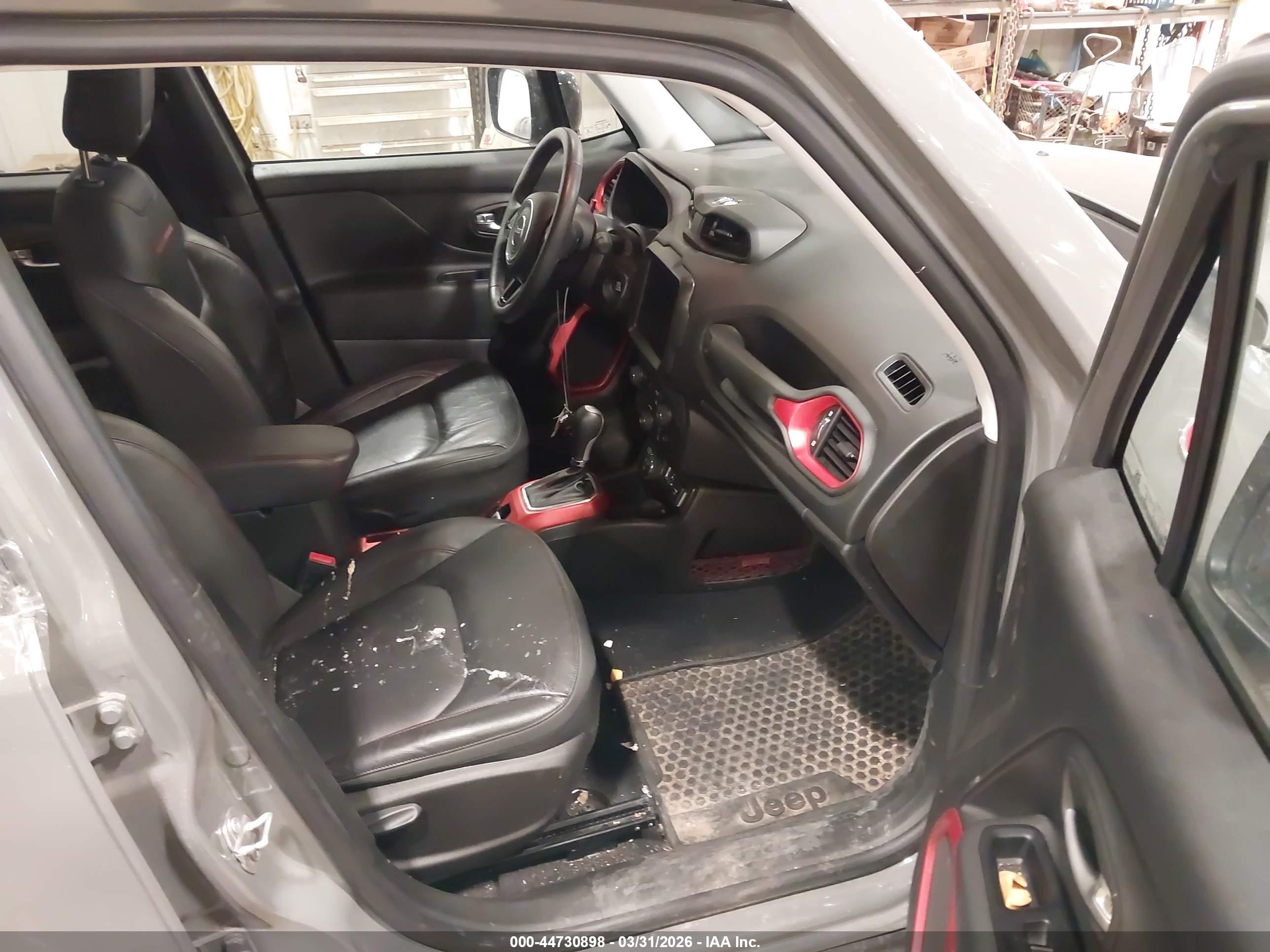 JEEP RENEGADE image 5