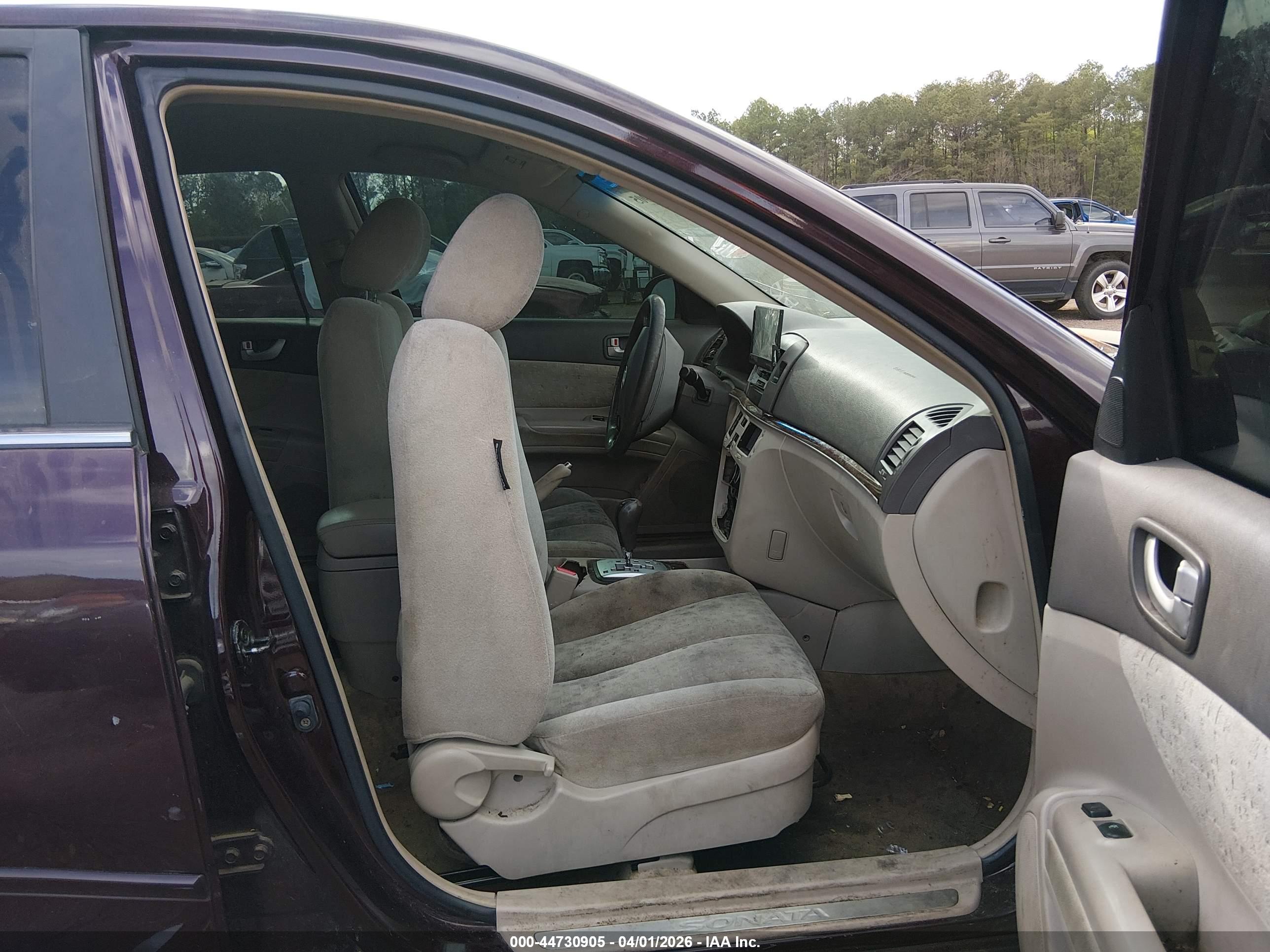 HYUNDAI SONATA image 5
