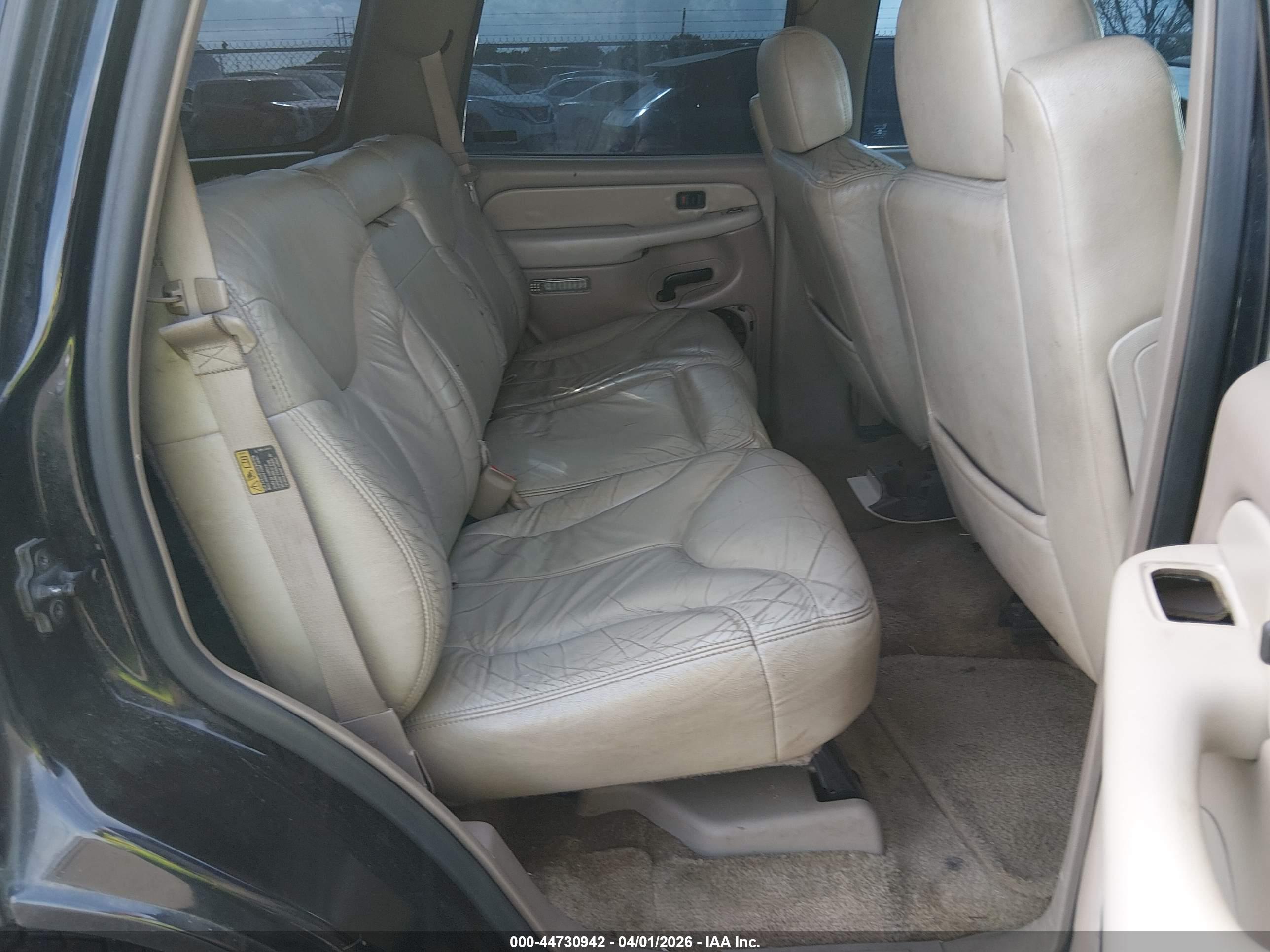 GMC YUKON image 8