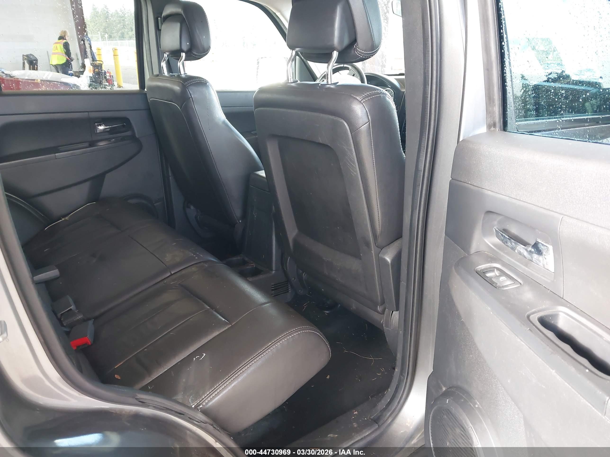 JEEP LIBERTY image 8