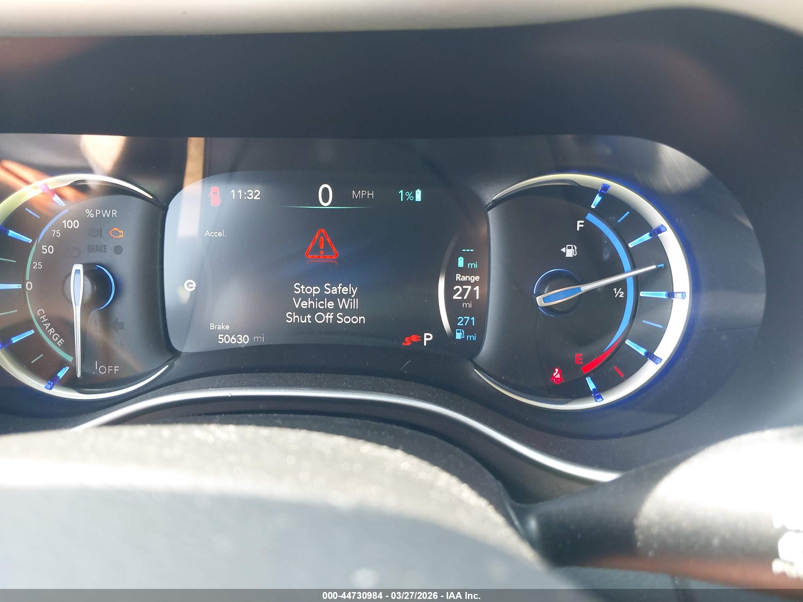 CHRYSLER PACIFICA image 7