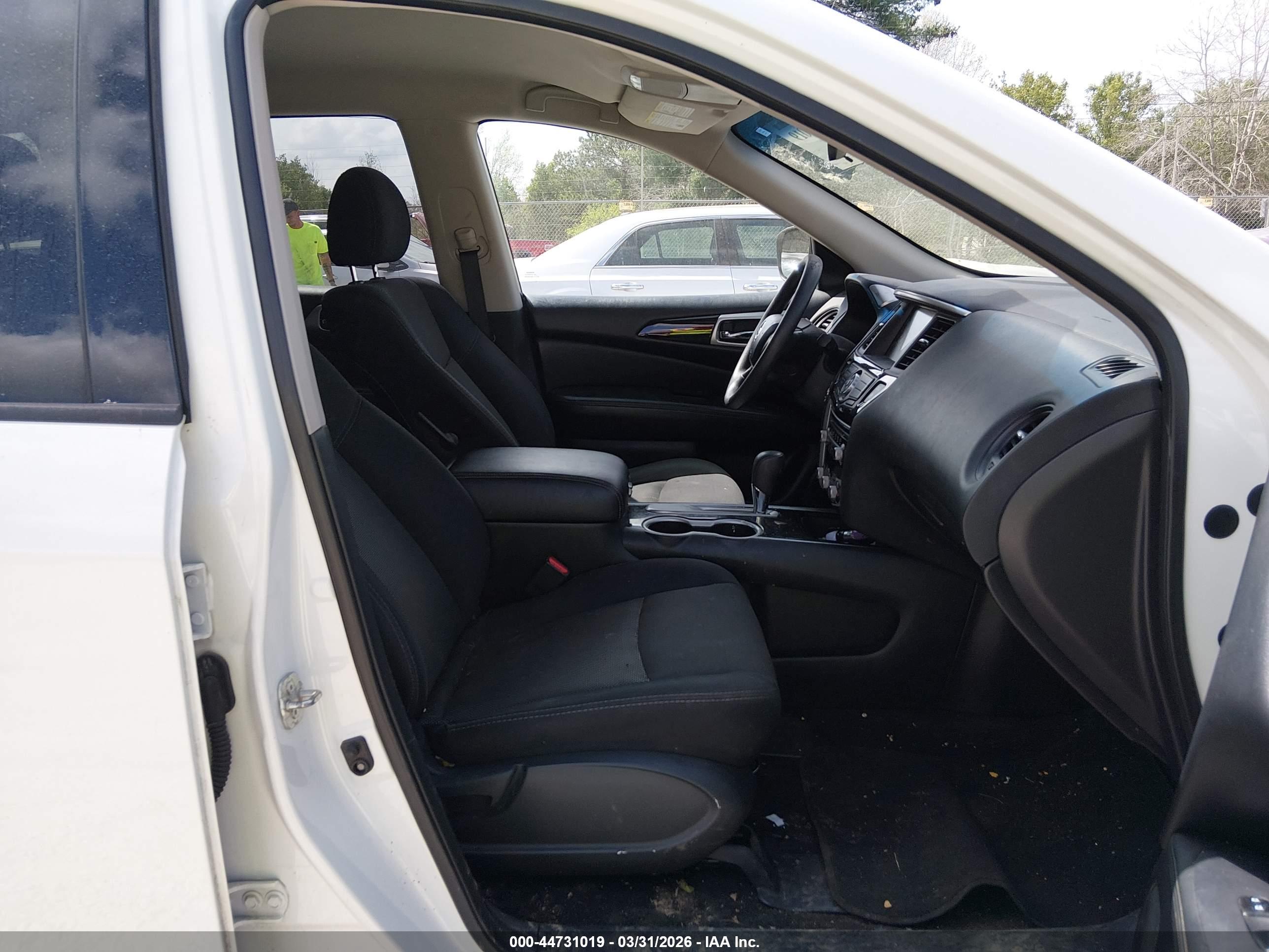 NISSAN PATHFINDER image 5