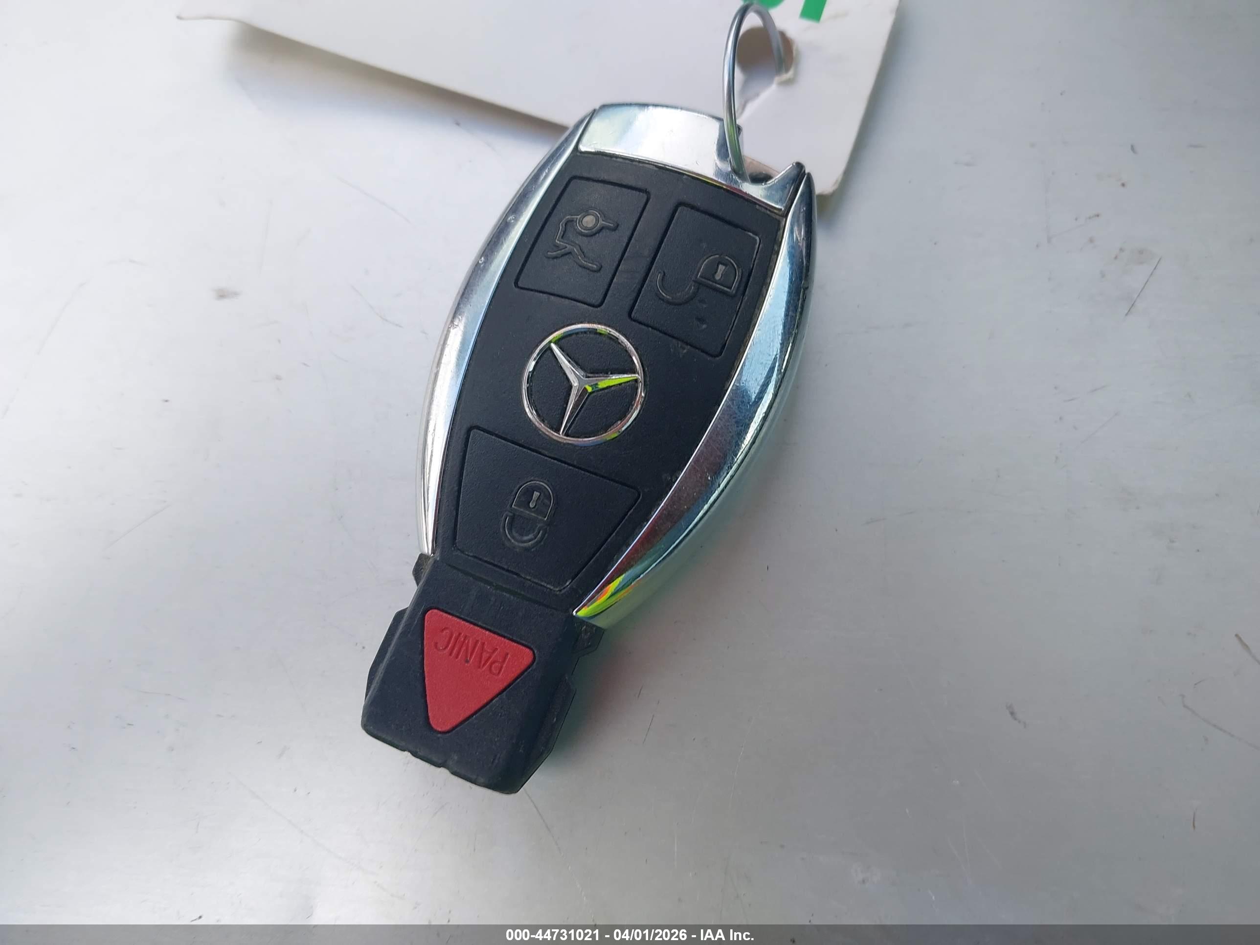 MERCEDES-BENZ E image 11