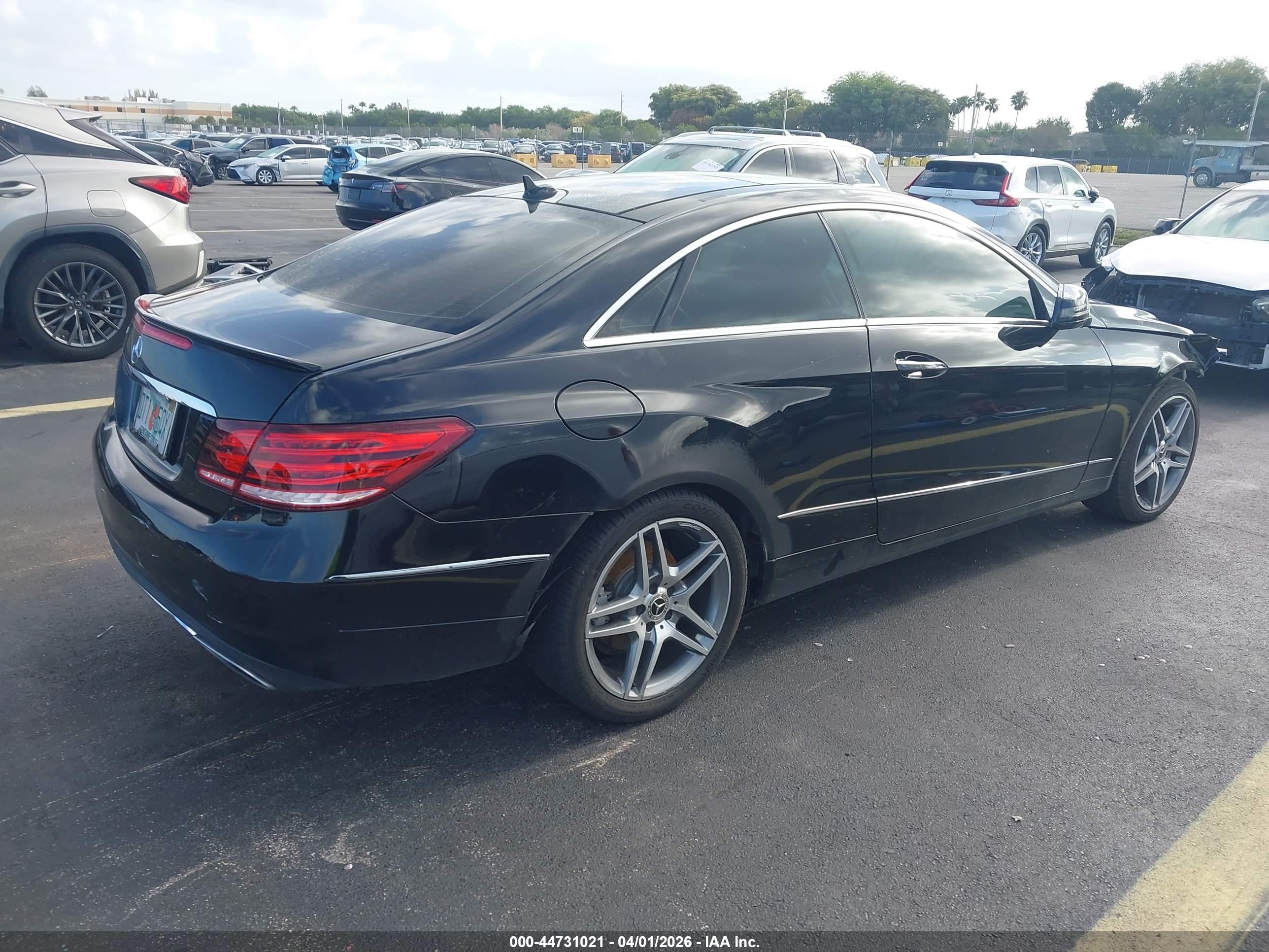 MERCEDES-BENZ E image 4