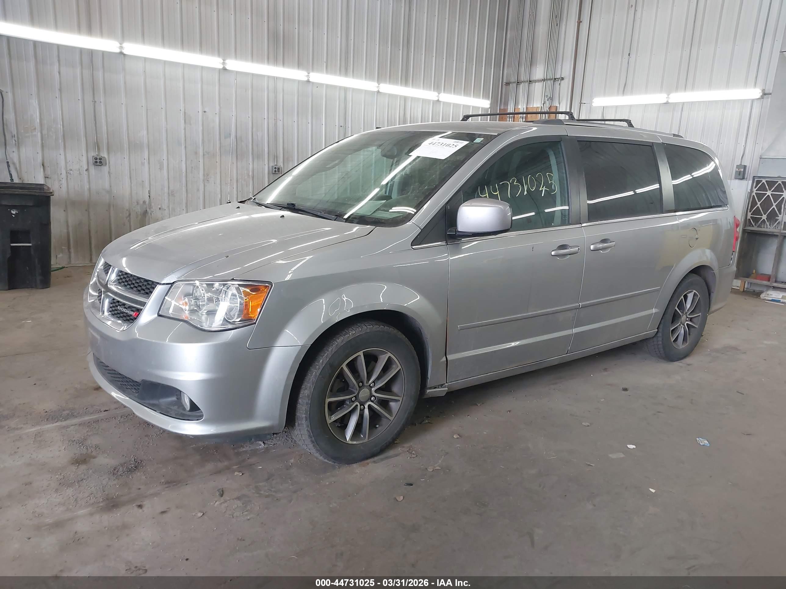 DODGE GRAND image 2
