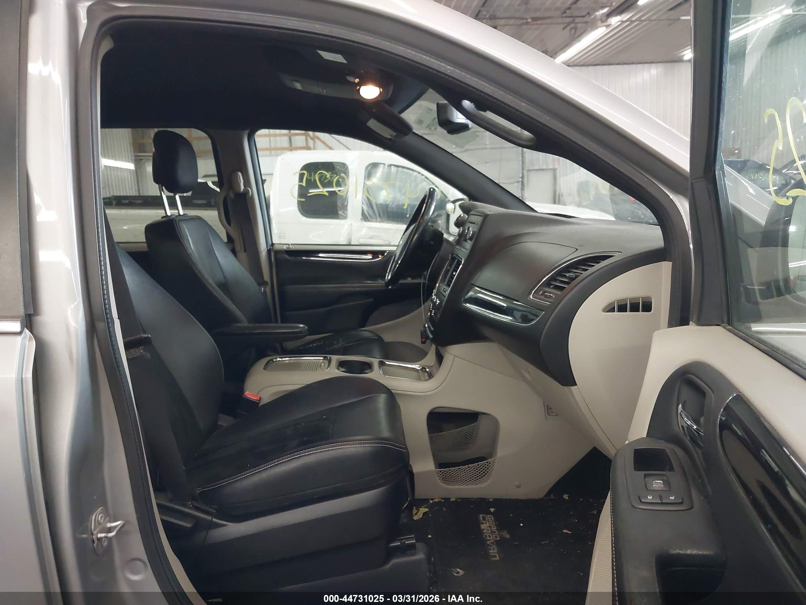DODGE GRAND image 5